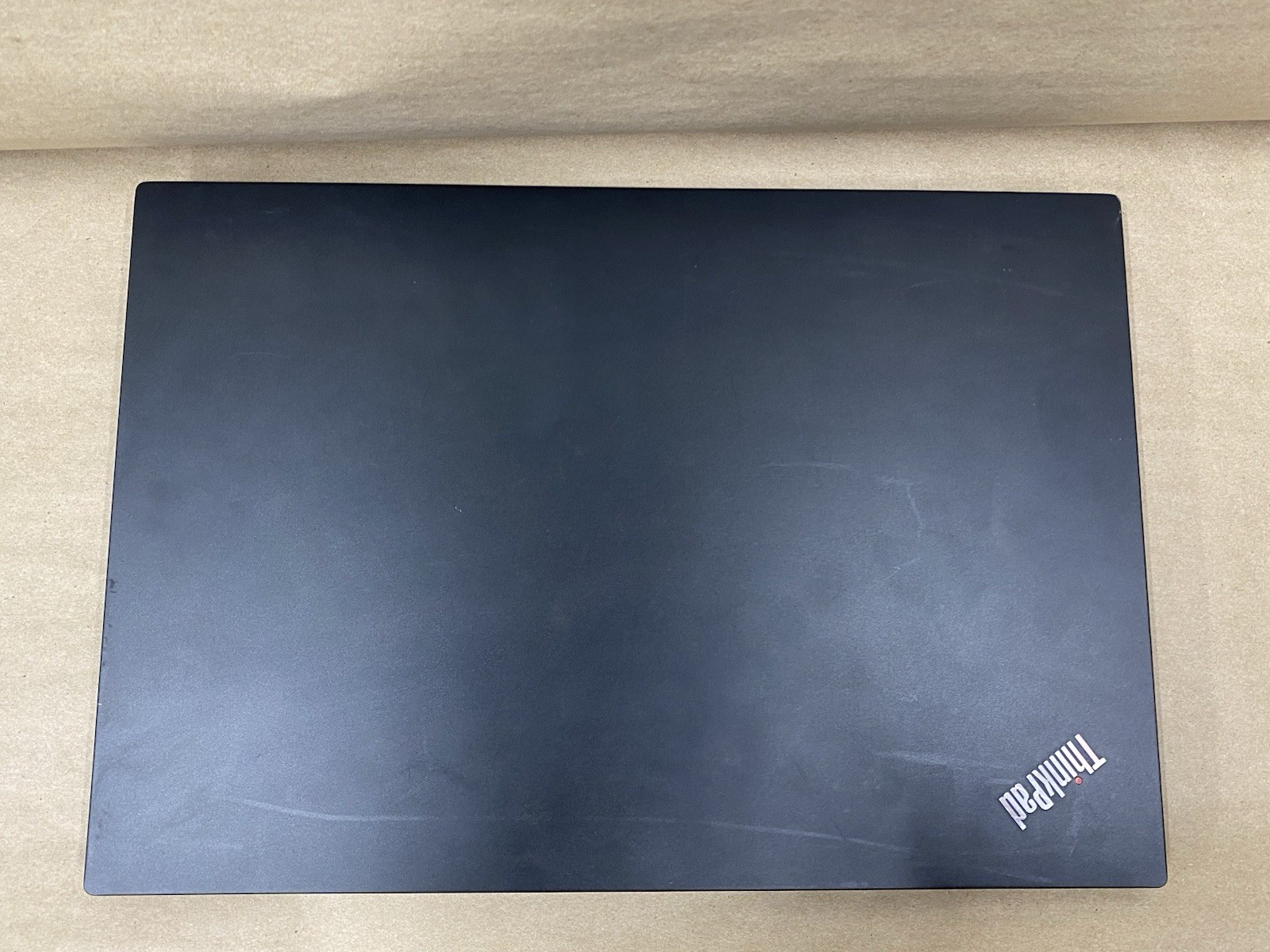 Lenovo E585 – 15.5′ FHD- AMD Ryzen 5 2500U – 4GB – 256GB – Win 10 NO Battery