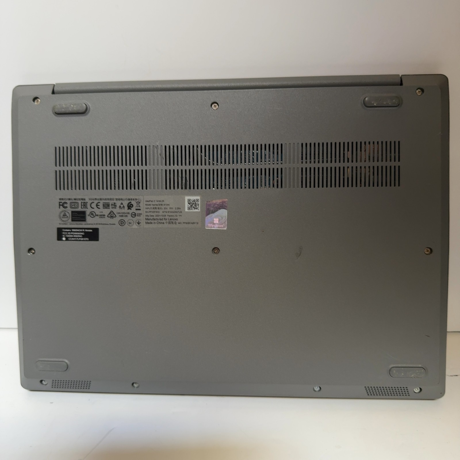 Lenovo IdeaPad 3 14IML05 14″ i5-10210U 20GB RAM 256GB NVMe SSD Win 11 Pro
