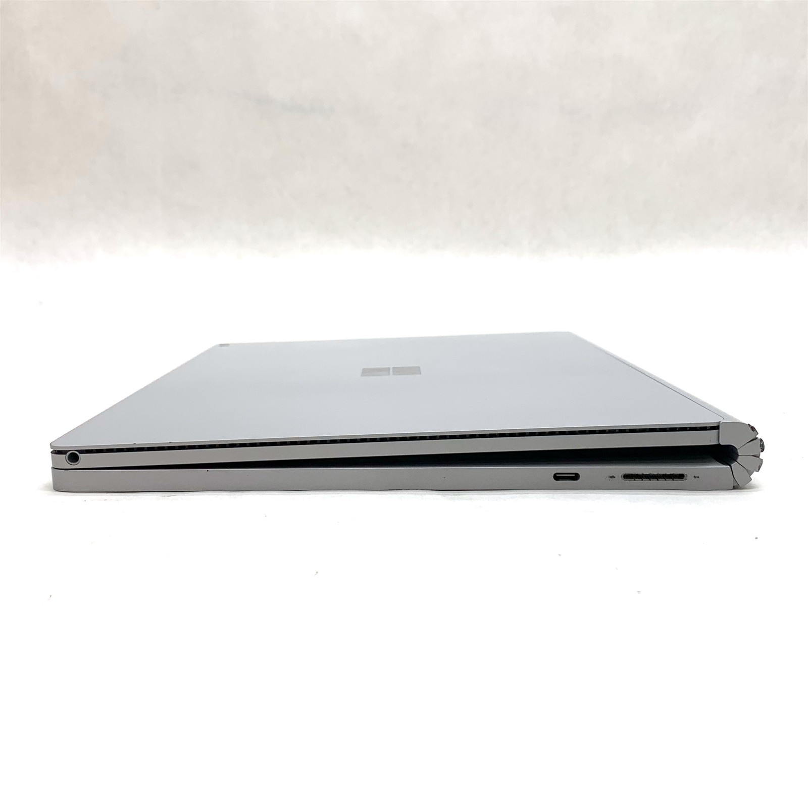Microsoft Surface Book 2 13″ Touch UHD i7-8650U 1.9GHz 8GB 256GB Win 11 Bad Batt