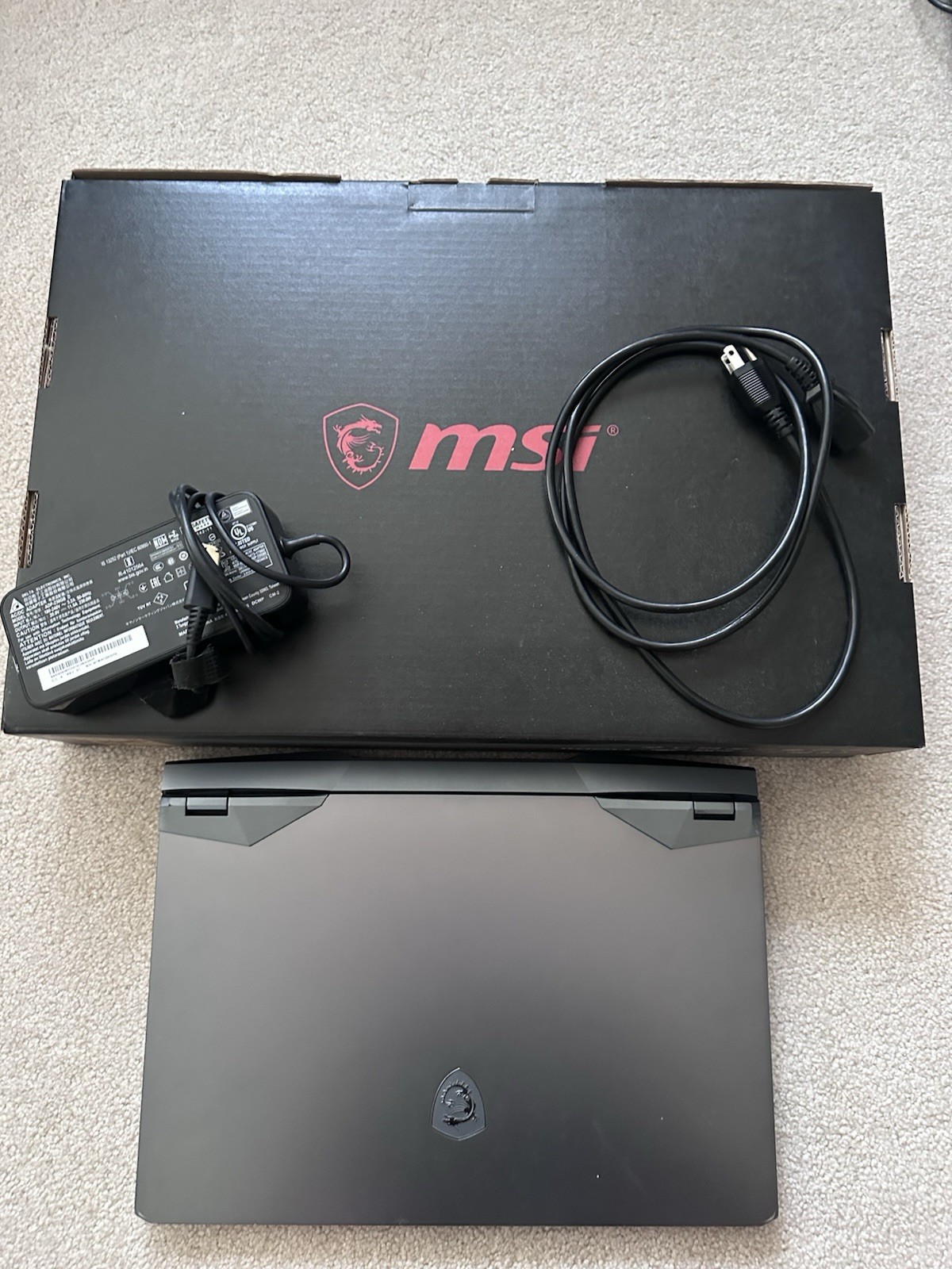 MSI GE76 Raider 17.3″ Gaming i7-10750H 16GB RTX 3060 W11