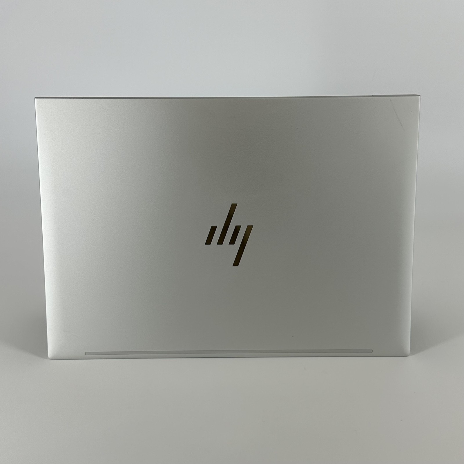 HP Elitebook 840 G9 14 Silver FHD 1.6 GHz i5-1245U 16GB 512GB SSD BENT FRAME