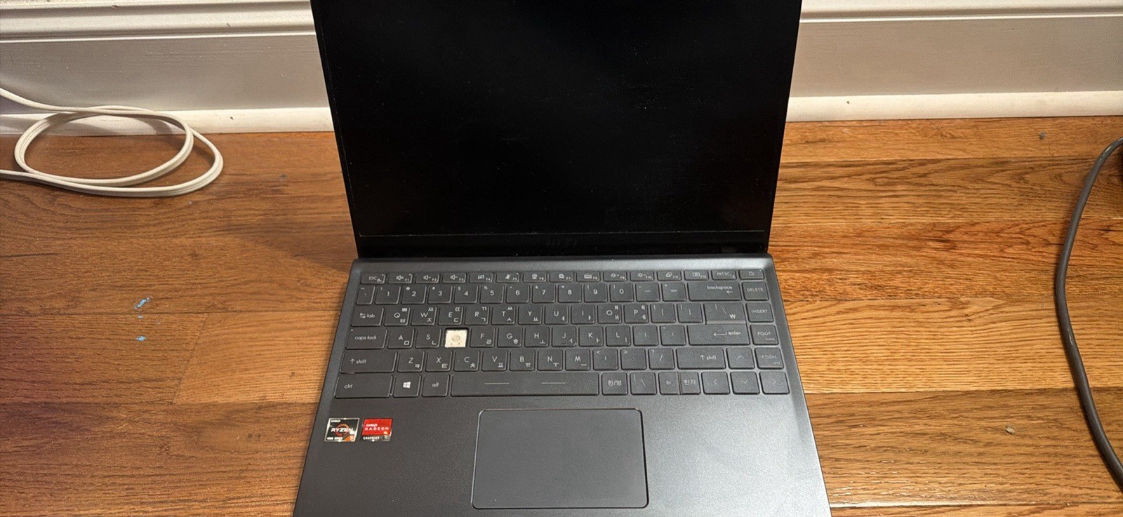 MSI modern 14 B4MW READ DESCRIPTION (specs in photos)