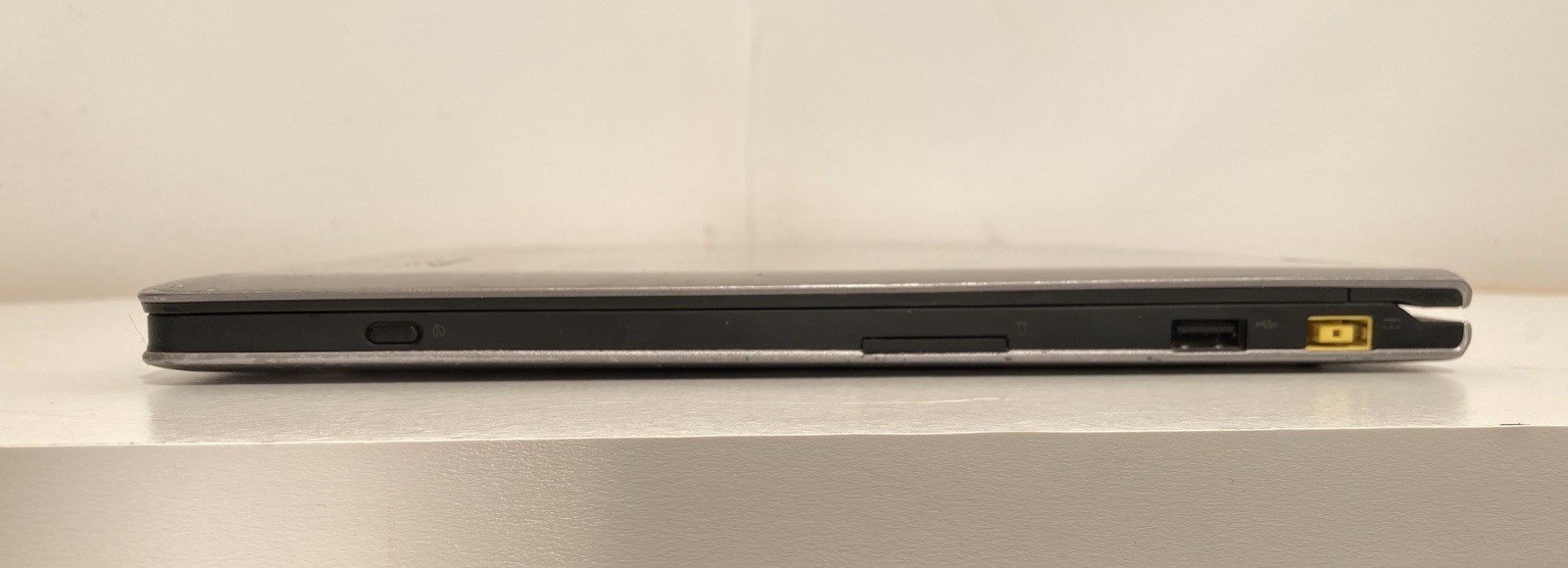 Lenovo IdeaPad Yoga 13 20175, 2-in-1 Laptop/Tablet /Vintage Retro Windows 8/SSD