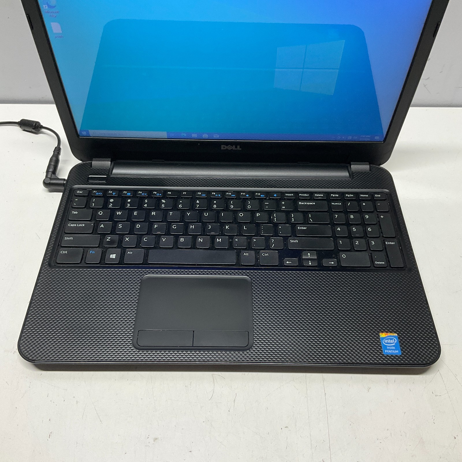 Dell Inspiron 3521 Laptop Intel Pentium 2127U 1.90 GHz 4GB 128GB SSD Win 10 Pro