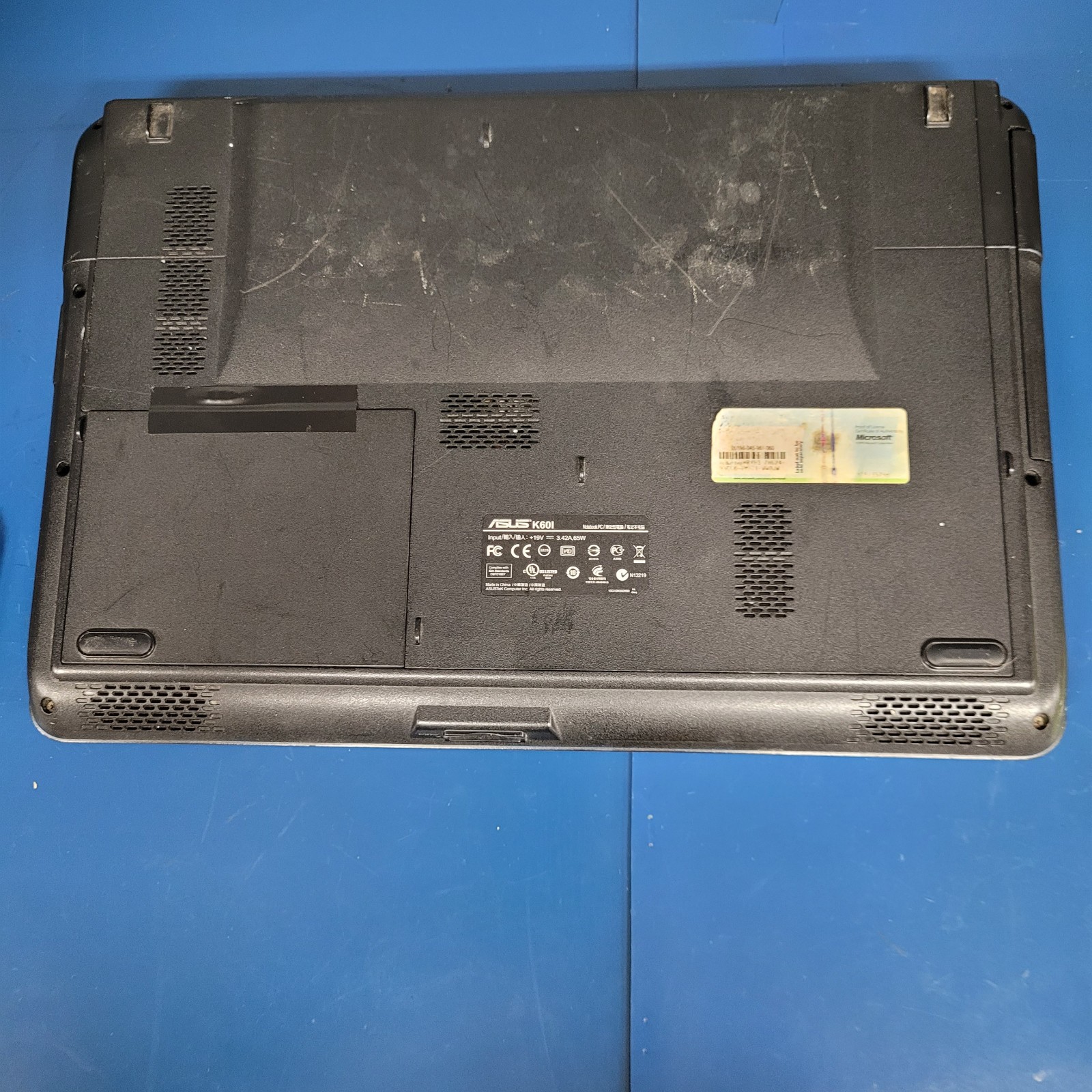 ASUS K601 Intel Core Duo T4400 @2.20 @GHz 4 GB RAM – NO HDD –
