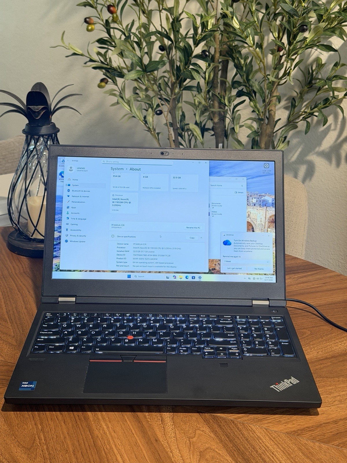 LENOVO ThinkPad P15 Gen 2, Xeon-W-11855M, 32 GB, 1TB NVMe, RTX A2000