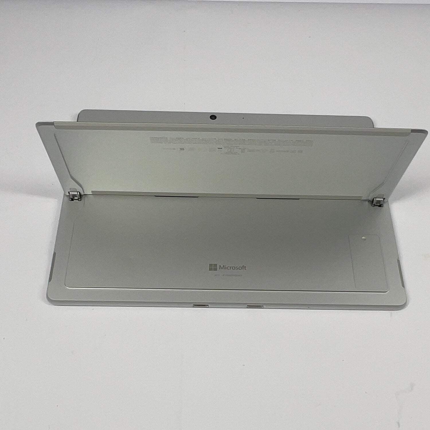 Microsoft Surface Pro 11 2076 13″ Snapdragon X Plus 3.4GHz 16GB RAM 1TB SSD