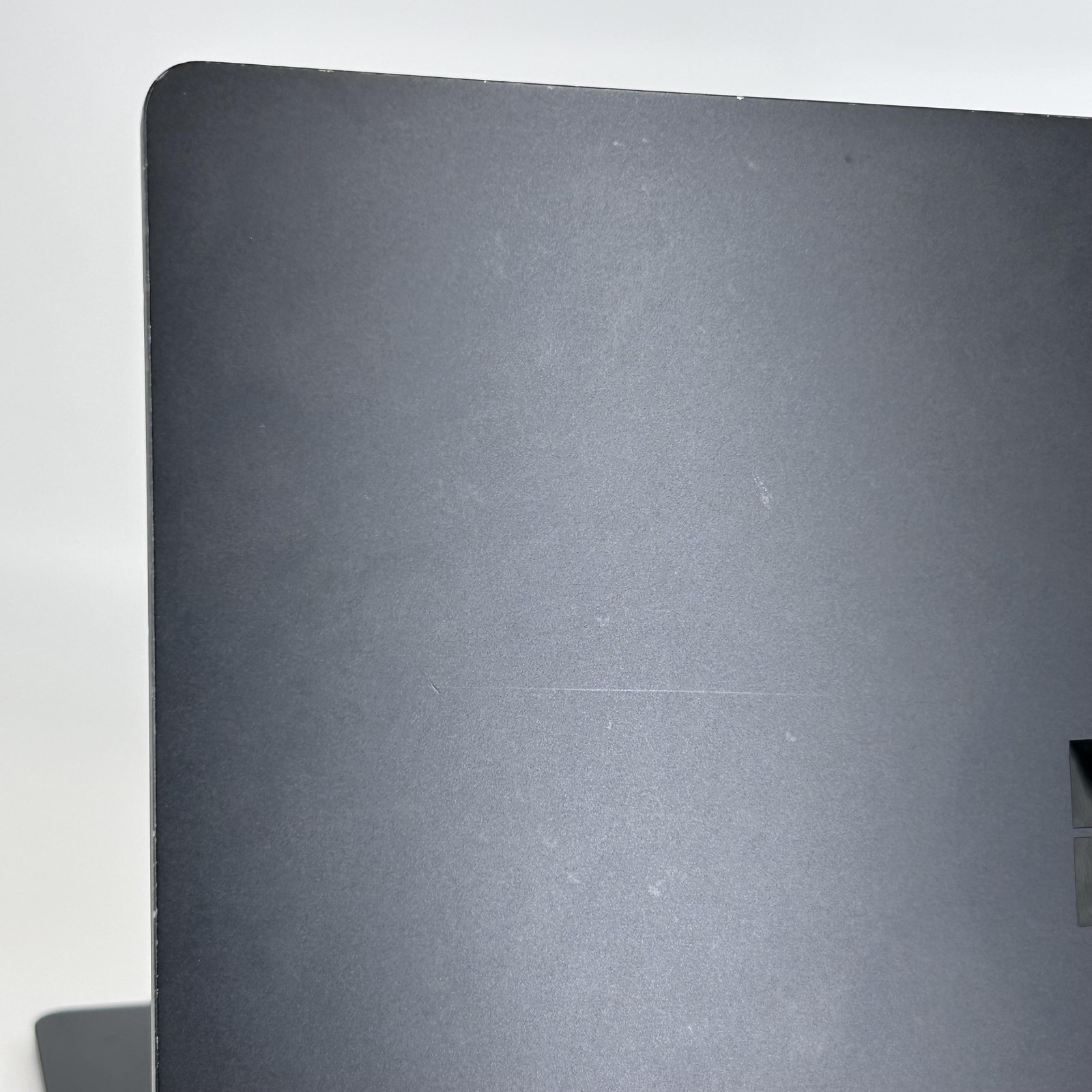 Microsoft Surface Laptop 4 13.5 2K TOUCH i7-1185G7 3.00GHz 16GB 256GB- WORN KEYS