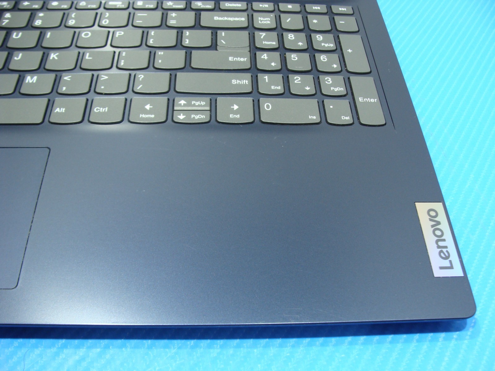 Lenovo IdeaPad 1 15AMN7 15.6″ FHD TOUCH Ryzen 5 7520U 2.8Ghz 8GB 256GB +Charger
