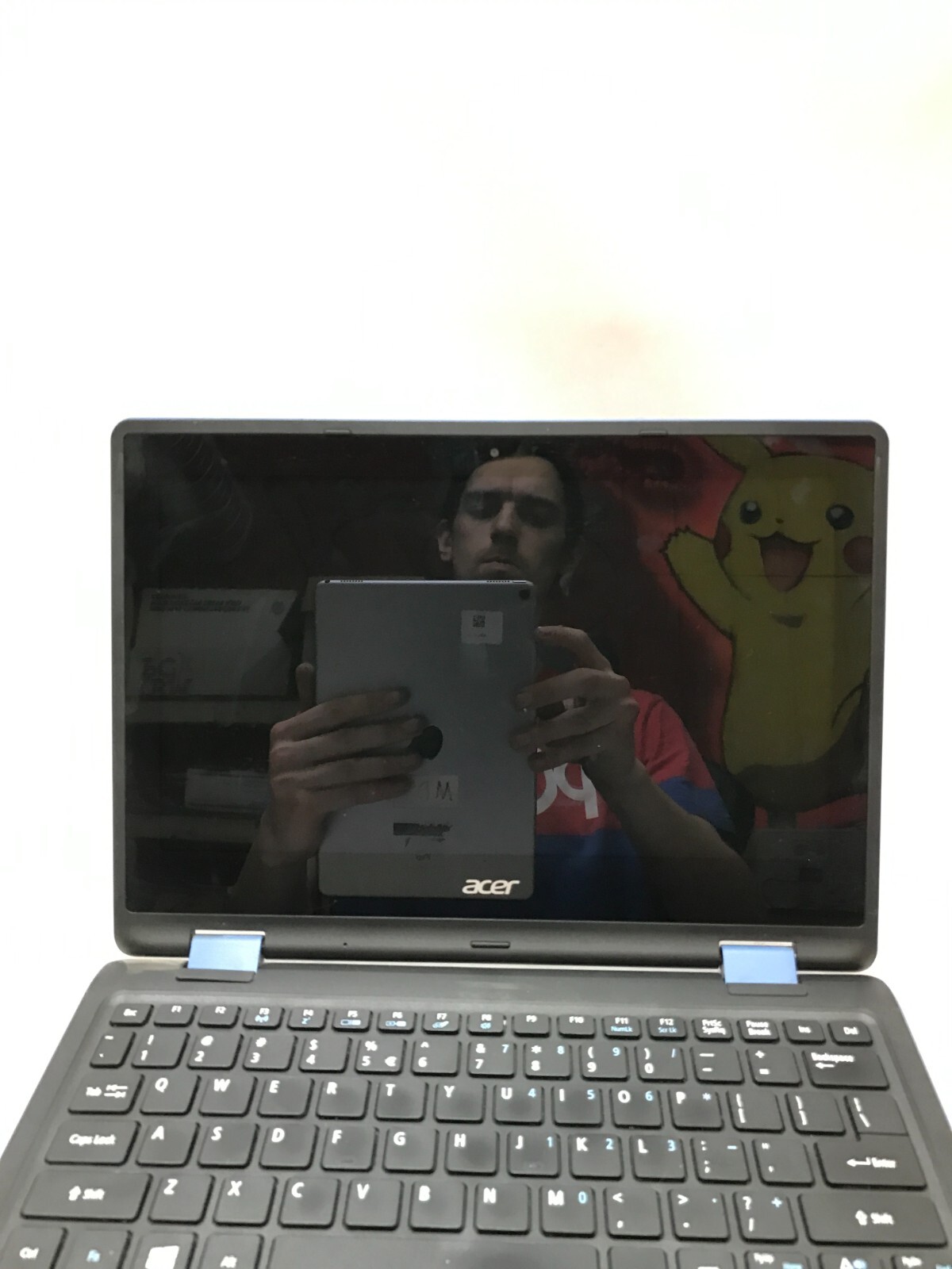 Acer Aspire R3-131T-P0KR 11″ Pentium 2GB RAM 32GB eMMC For Parts NO POWER!! – DW