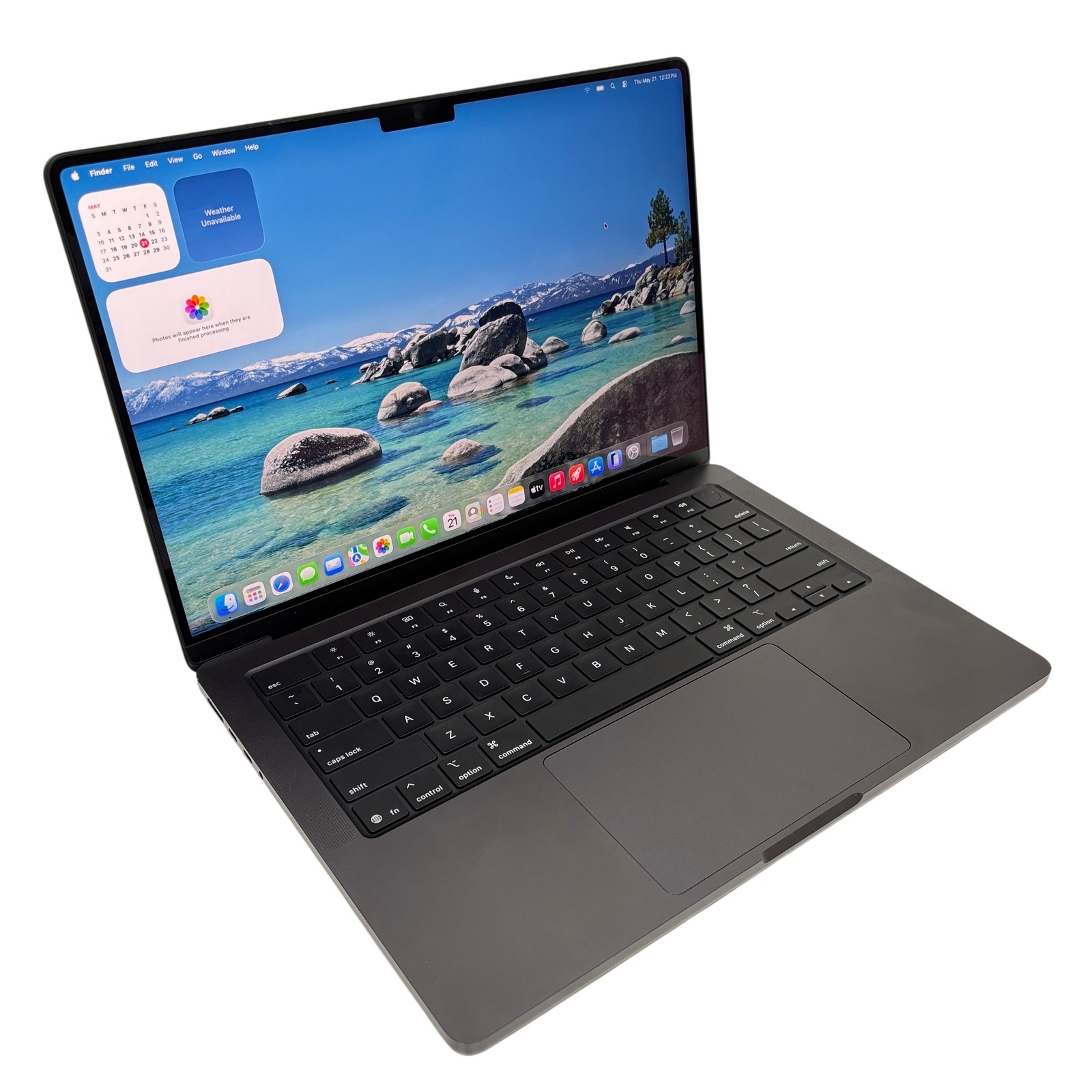 Apple MacBook Pro 2025 MDE04LL/A M5 Chip 10-Core GPU 16GB RAM 512GB SSD 14.2″