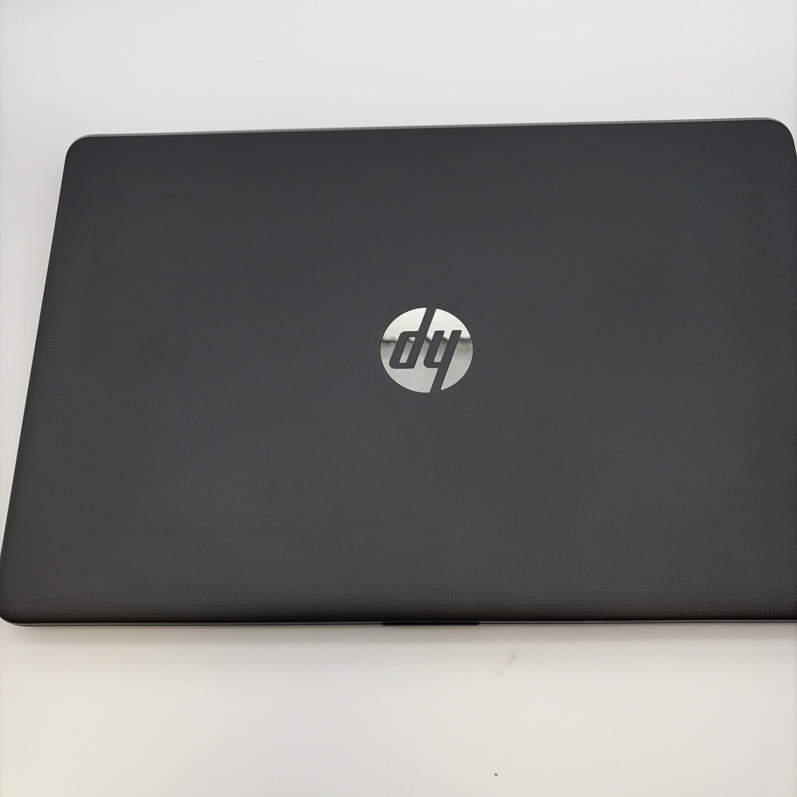Hp Notebook.For Parts Or Repair. L85