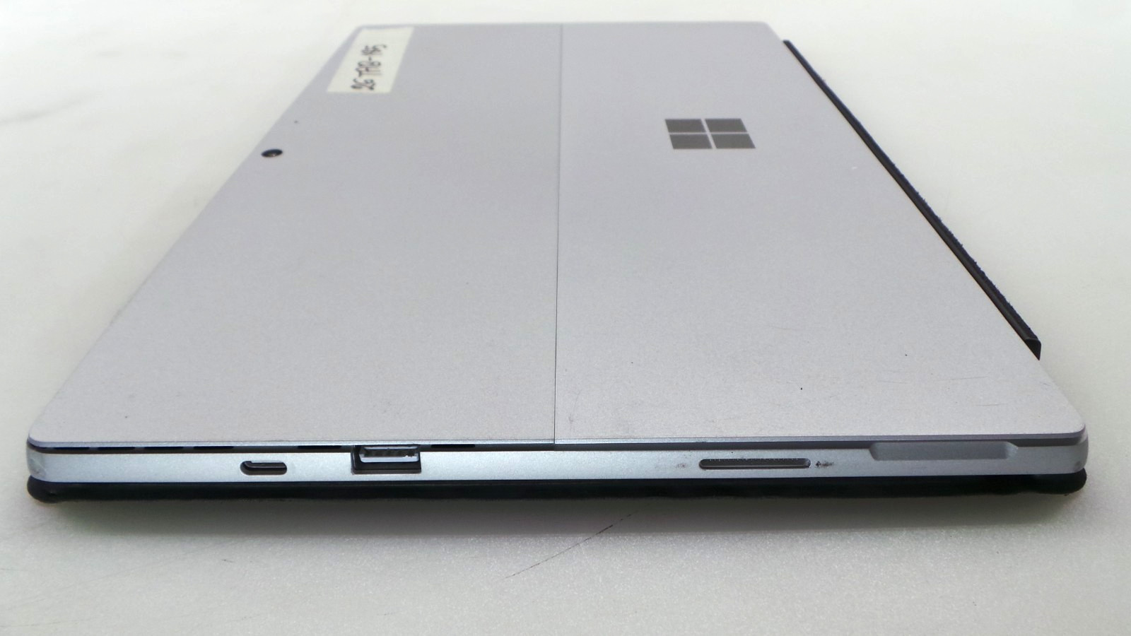 Microsoft Surface Pro 7+ 12.3″ i7-1165G7 2.80GHz 16GB RAM 256GB SSD | WIN 11 PRO