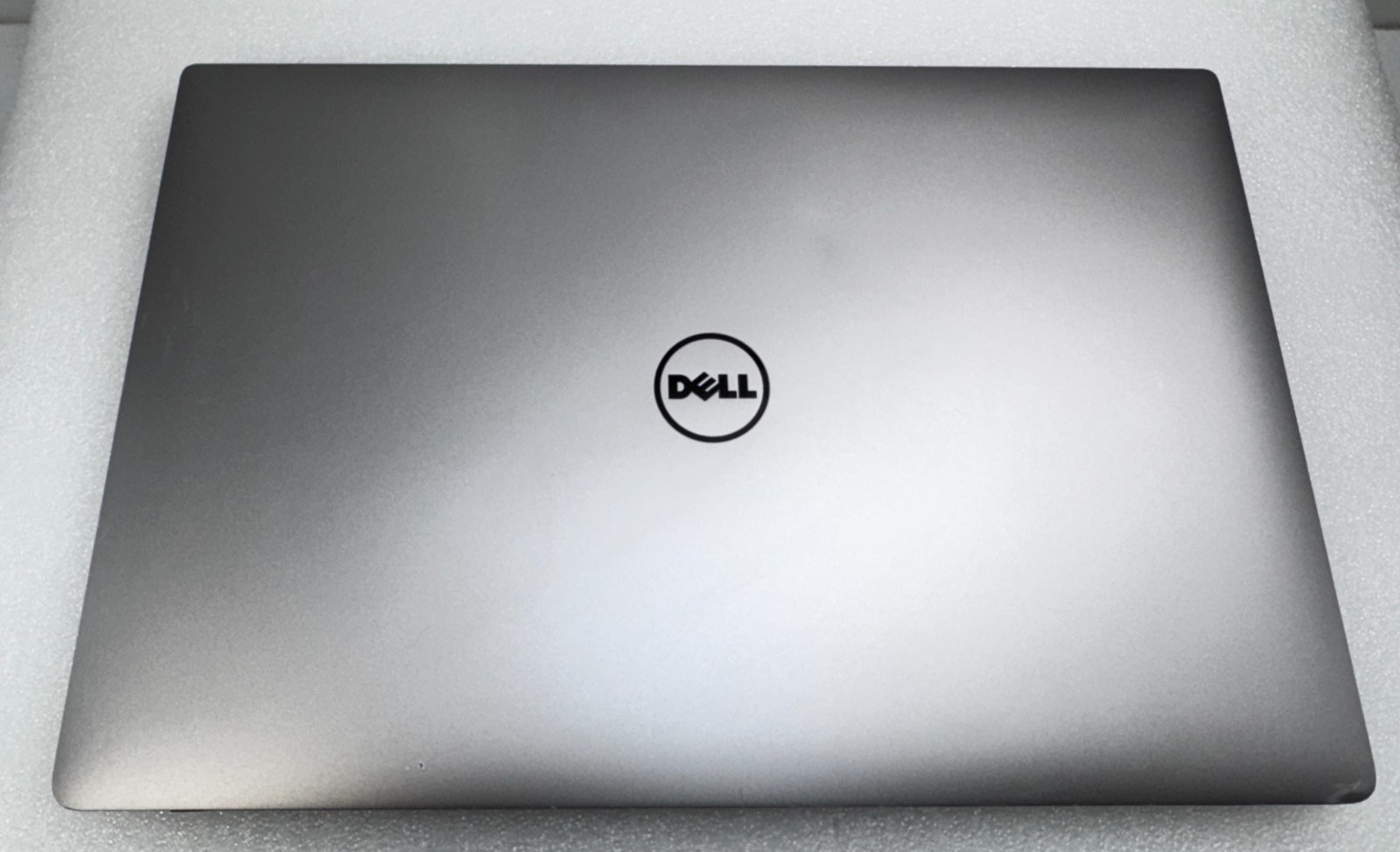 Dell Precision 5520 15.6 4K Touch Laptop i7-7820HQ 16GB 256GB QuadroM12000 Win11