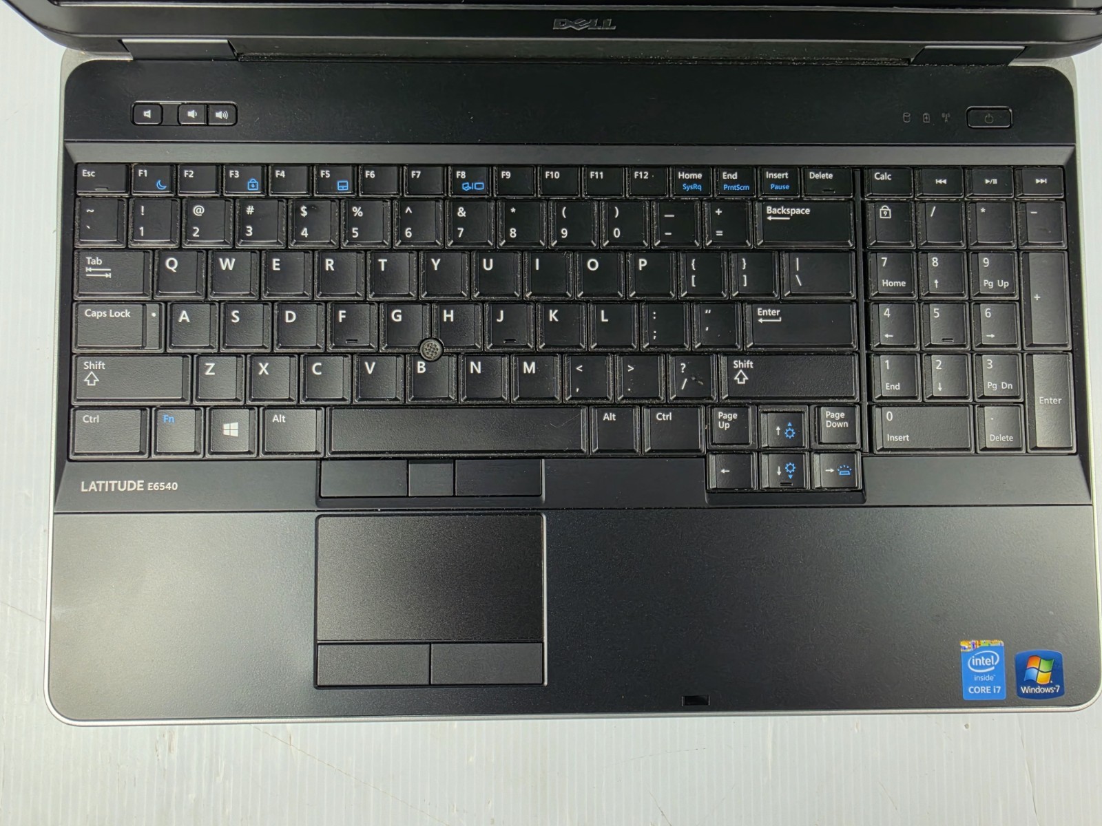 DELL LATITUDE E6540 15.6″ FHD i7-4810MQ@2.80GHz 16GB RAM 256GB SSD WINDOWS 11