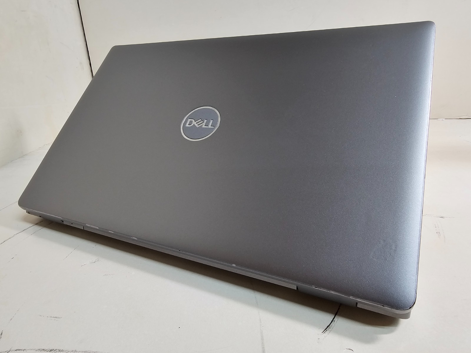 Dell Latitude 5520 Laptop – 2.6 GHz i5-1145G7 16GB 512GB 15.6″ Touchscreen SP20