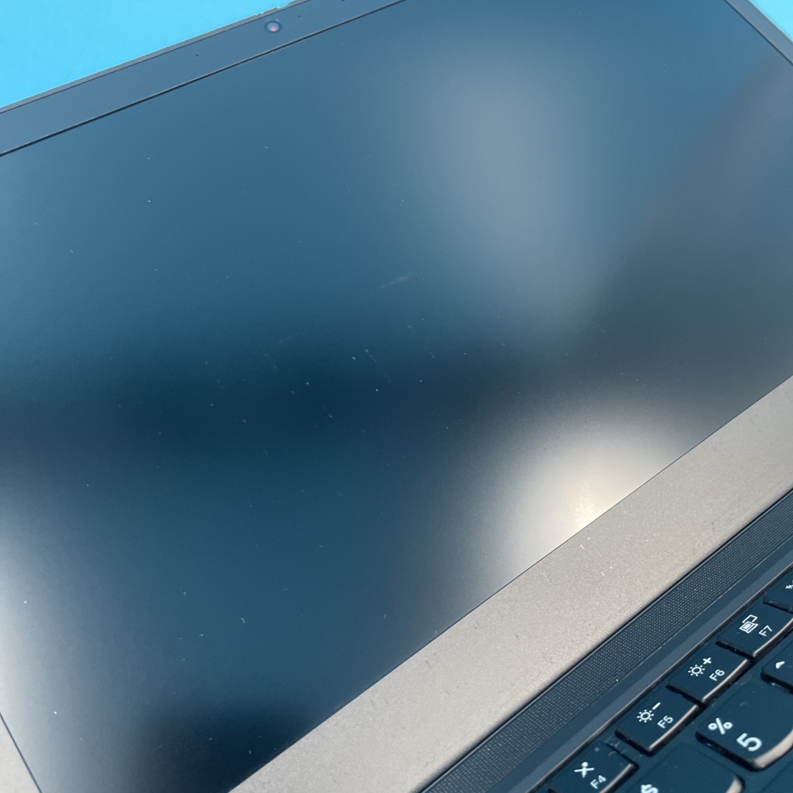 Lenovo ThinkPad T14 | Ryzen 5 Pro 4650U | 16GB RAM | 256GB SSD | W11 PRO | 77%