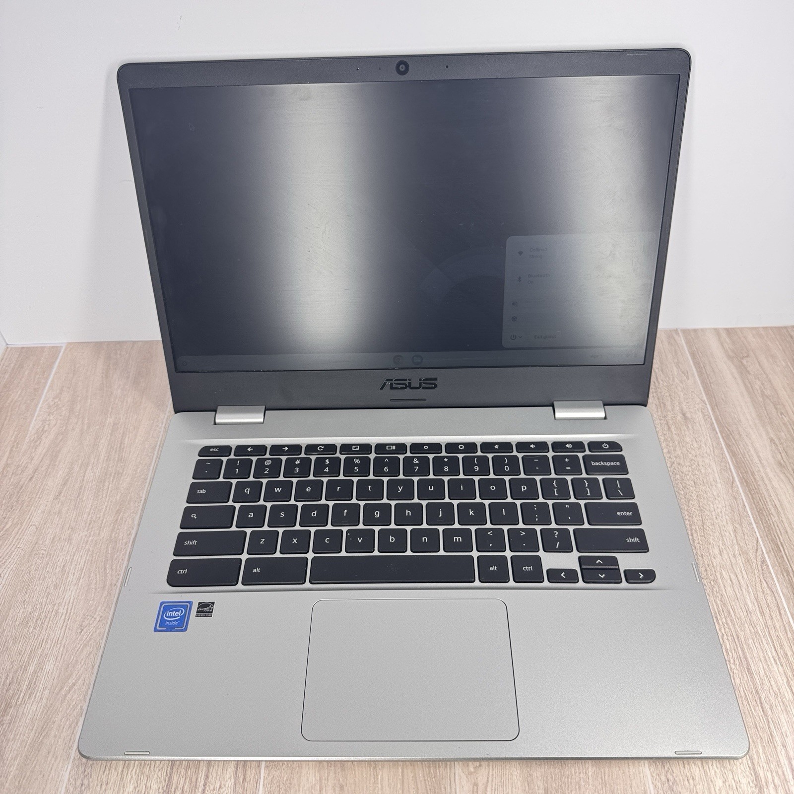 ASUS Chromebook C423NA 14 Laptop Silver 4GB RAM 32GB SSD WiFi Ready