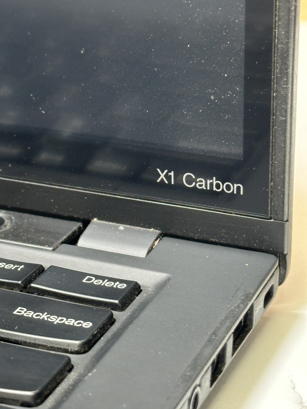 Lenovo ThinkPad X1 Carbon Intel Core i5-3427U 1.8GHz 4GB RAM No Hard Drive