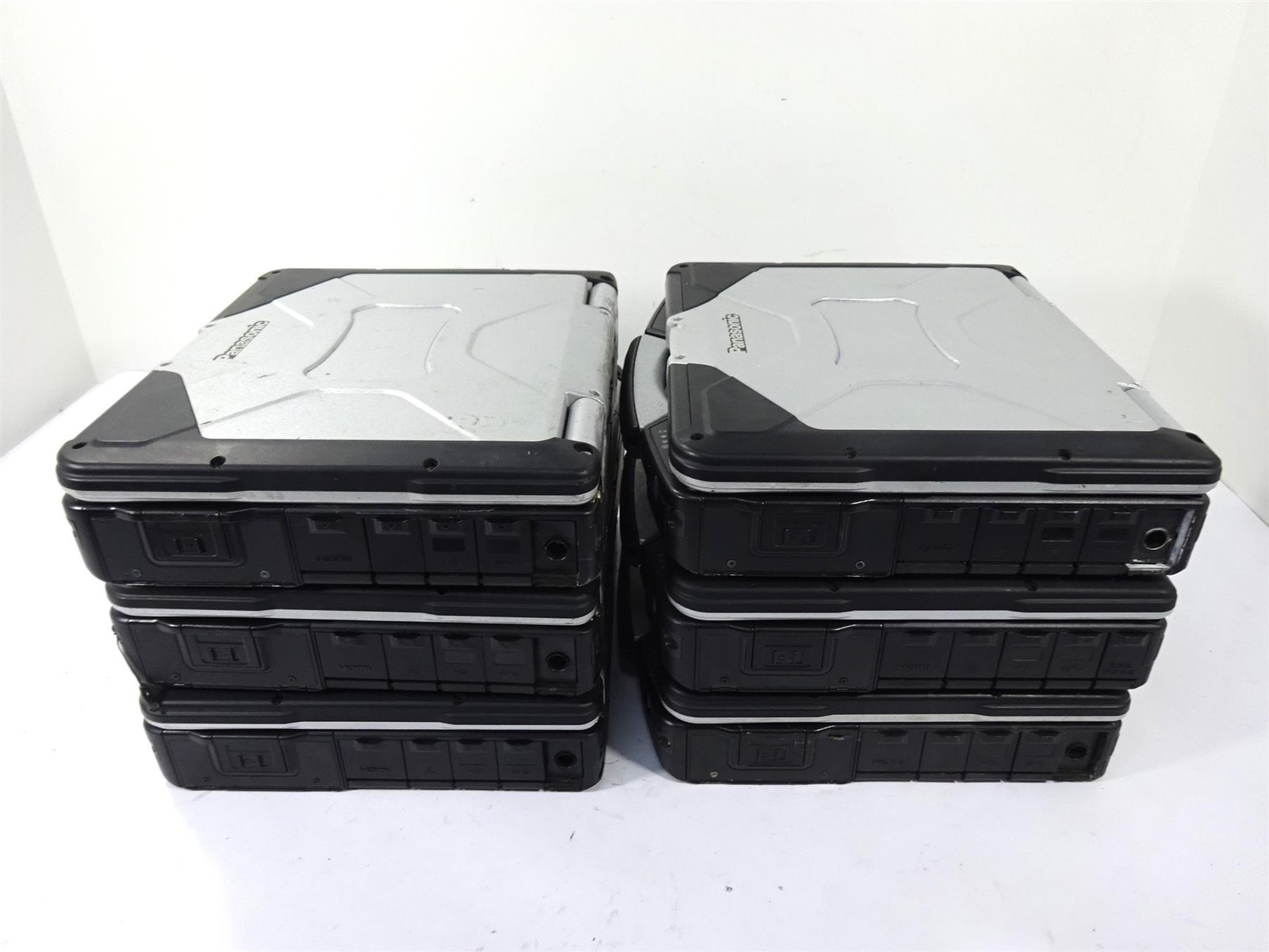 Lot 6 – Panasonic CF-31 MK5 Core i5-5300U 2.3GHz 8GB RAM – No Hard Drive