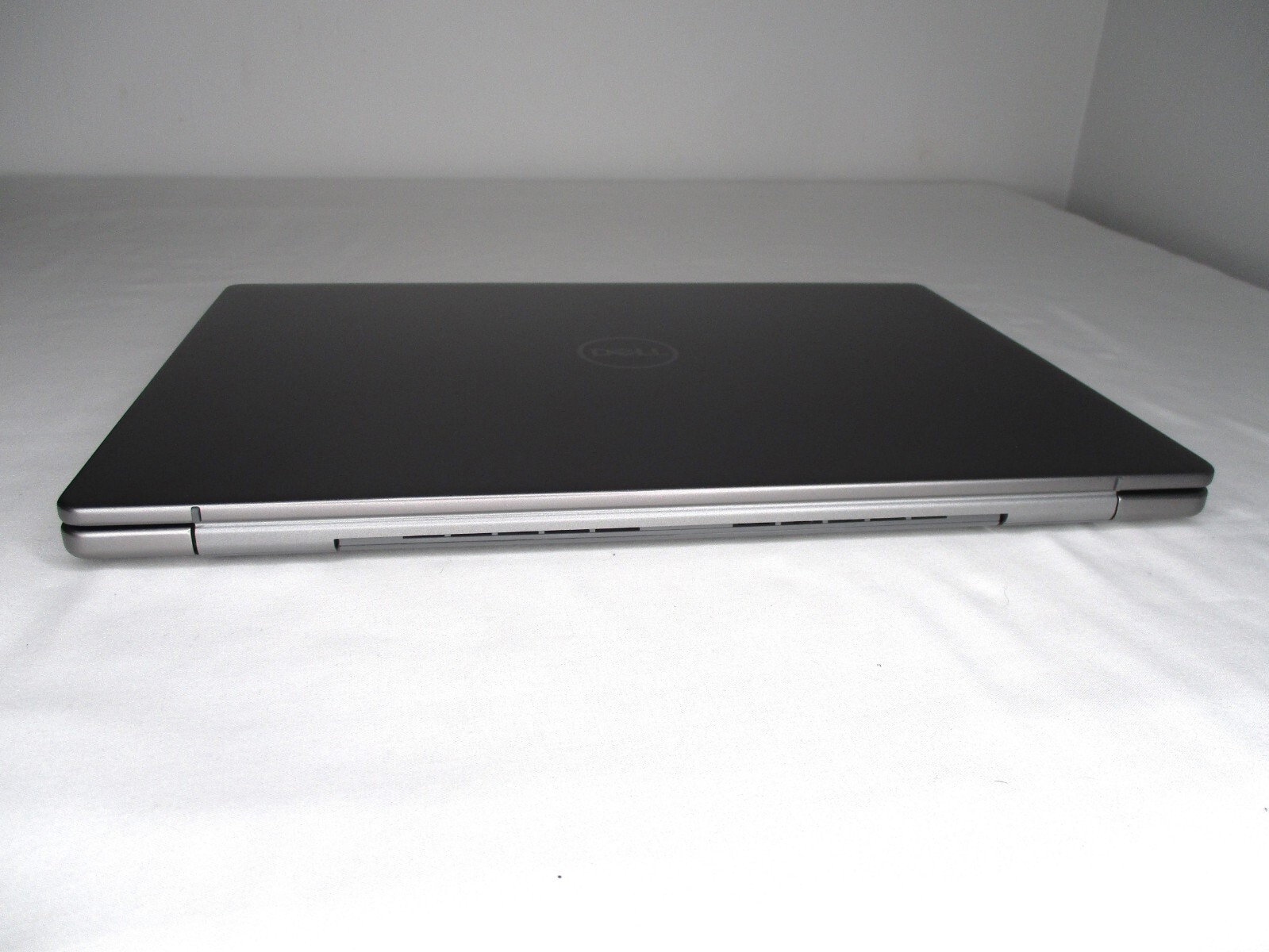 Dell Latitude 7455 Laptop 14″ QHD+ TouchScreen Snapdragon X Elite 32GB RAM 512GB
