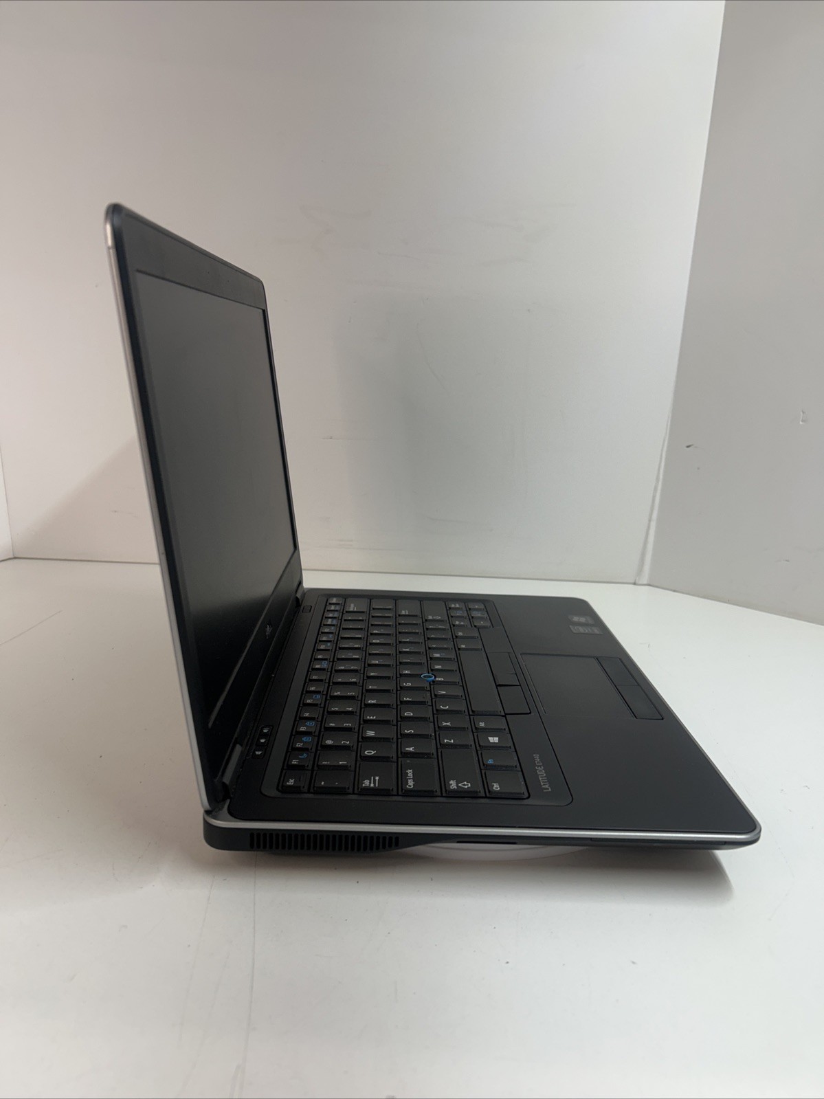 DELL LATITUDE E7440 Intel Core i7-4600U @ 2.10 GHz 8GB 256GB HDD Win10P Needs 🔋