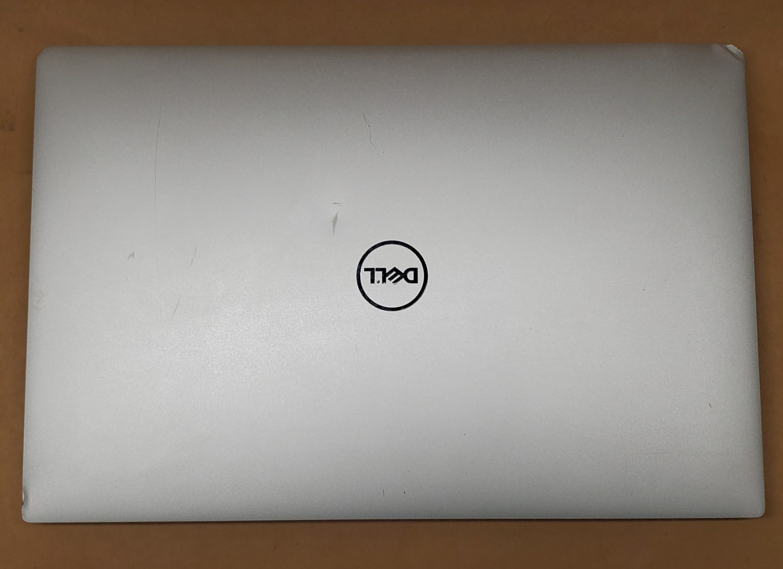 Dell XPS 9370 13.3″ i5-8250U 1.6Ghz, 128GB M2 SSD, 8GB RAM, FULL HD, Win 11 Pro