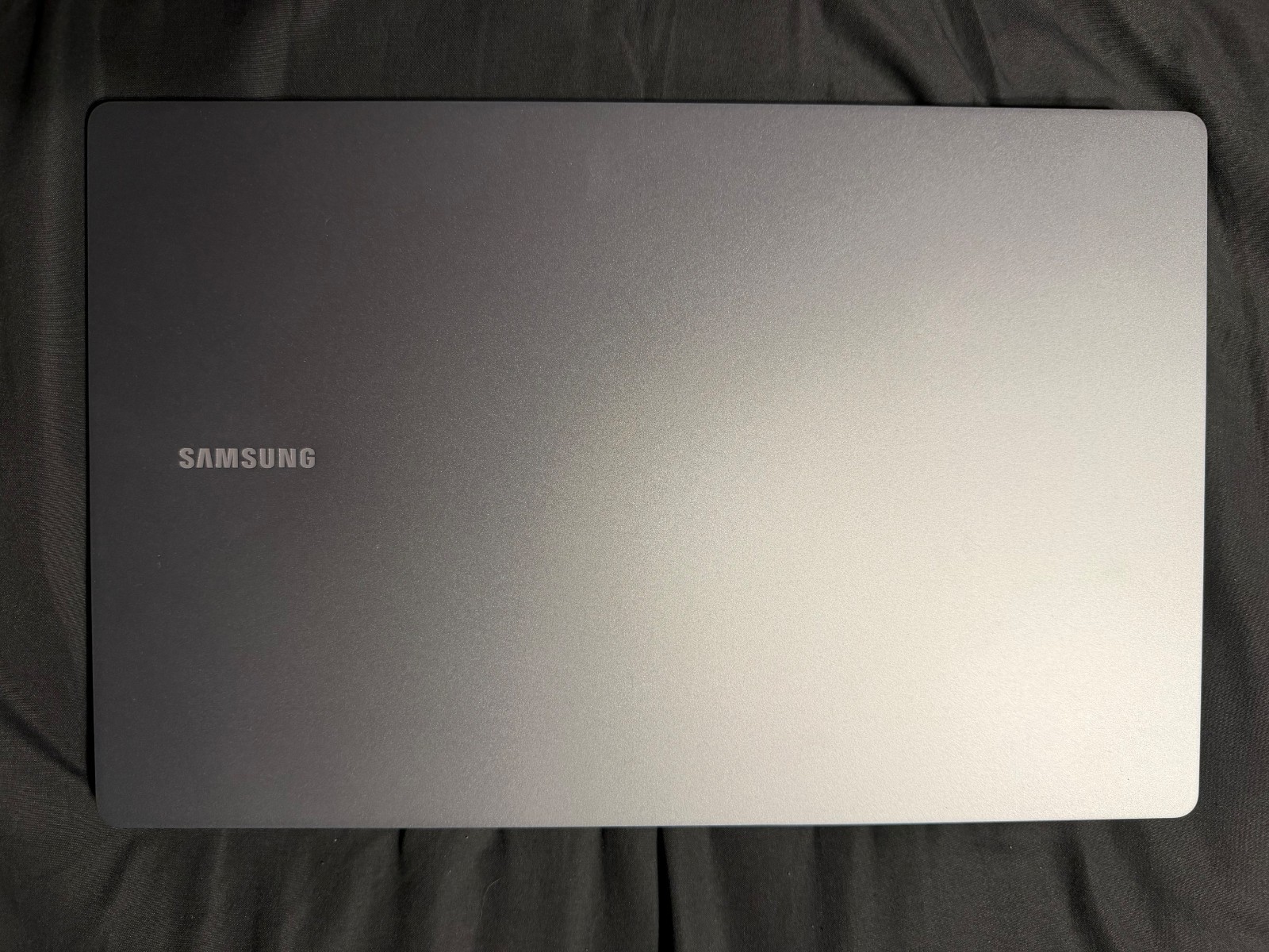 Samsung Galaxy Book4 Edge 15.6″ FHD (Snapdragon X Plus, 16GB/512GB SSD) Laptop