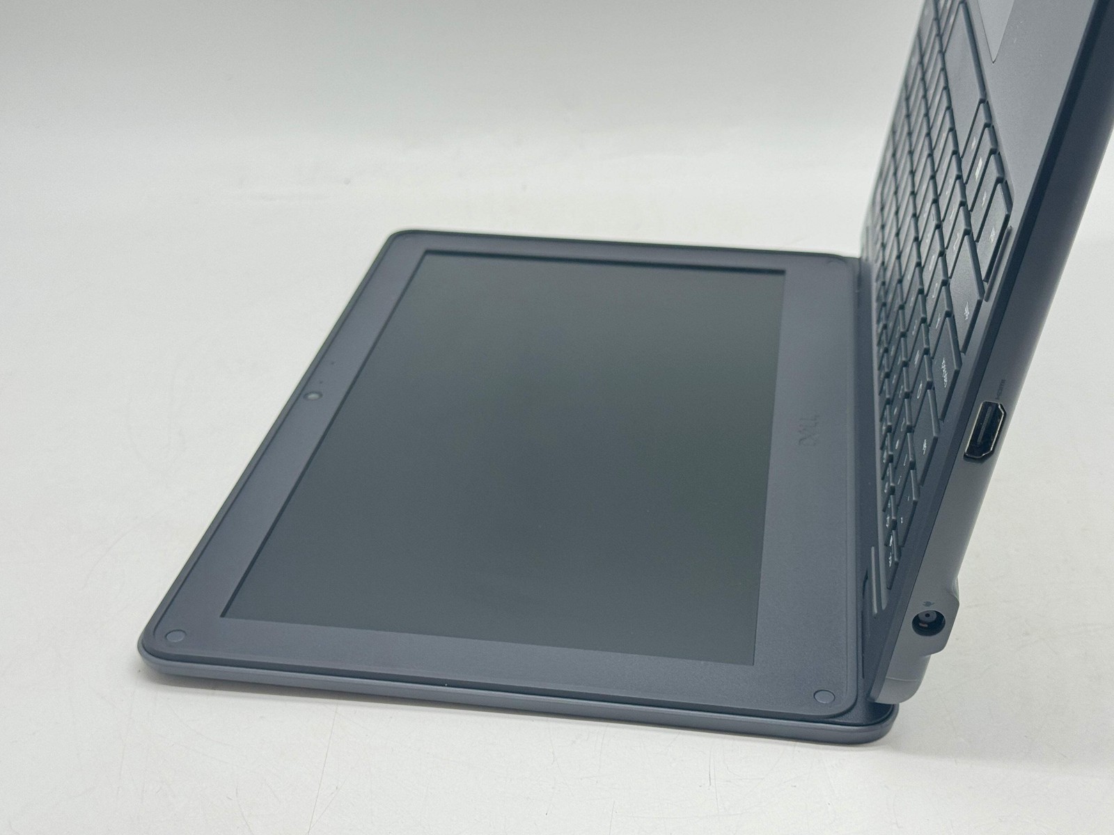 2023 Dell Latitude 3140 11.6″ Intel N100 4GB 64GB eMMC Win 11 Pro