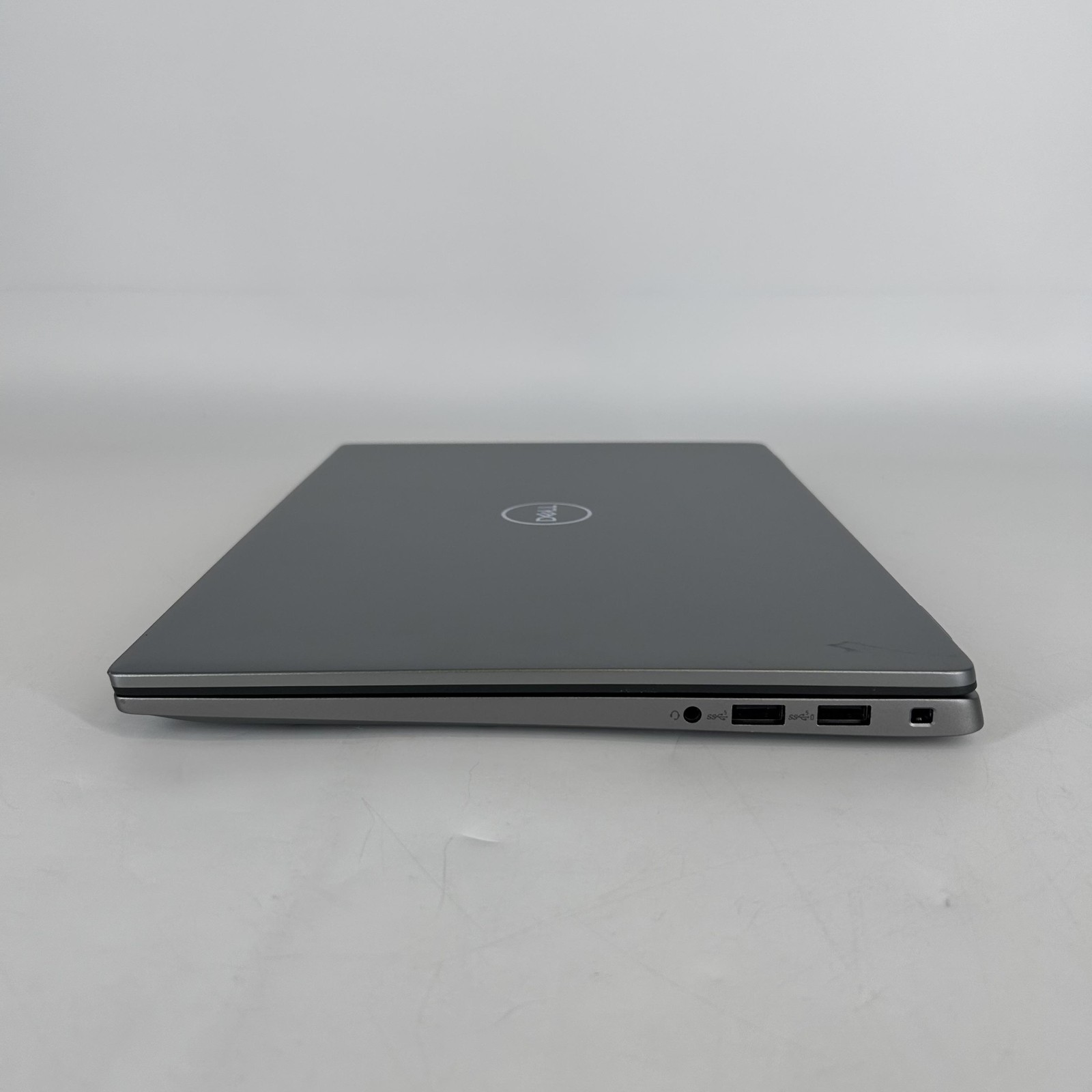 Dell Latitude 7440 14 Gray QHD+ TOUCH 1.9 GHz i7-1370P 32GB 256GB SSD Very Good