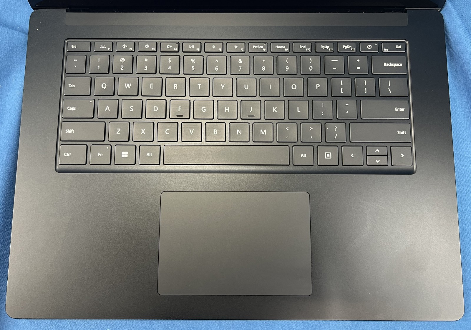 Microsoft Surface Laptop 4 – i7-1185G7, 16GB RAM, 512GB NVMe – Win11