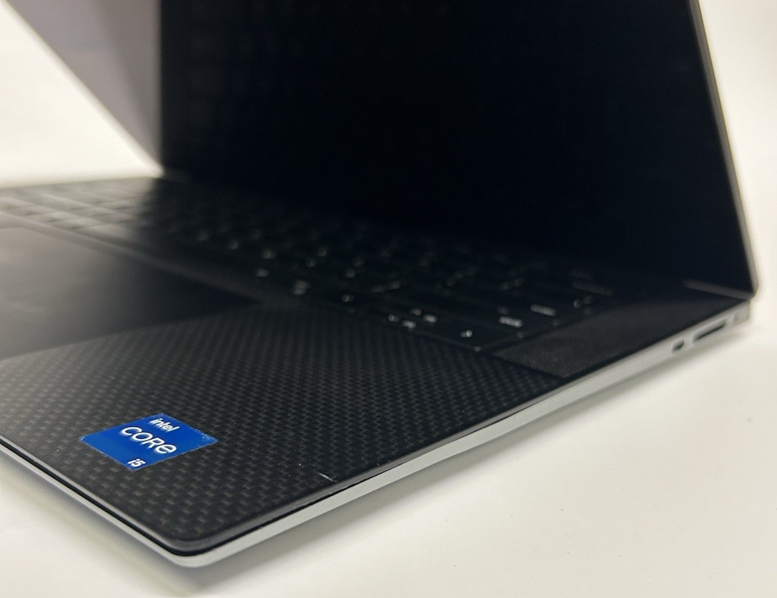 Dell Precision 5570 15.6″ UHD+ 4K Touch i5-12600H – 4GB RTX A1000 – NO SSD / RAM