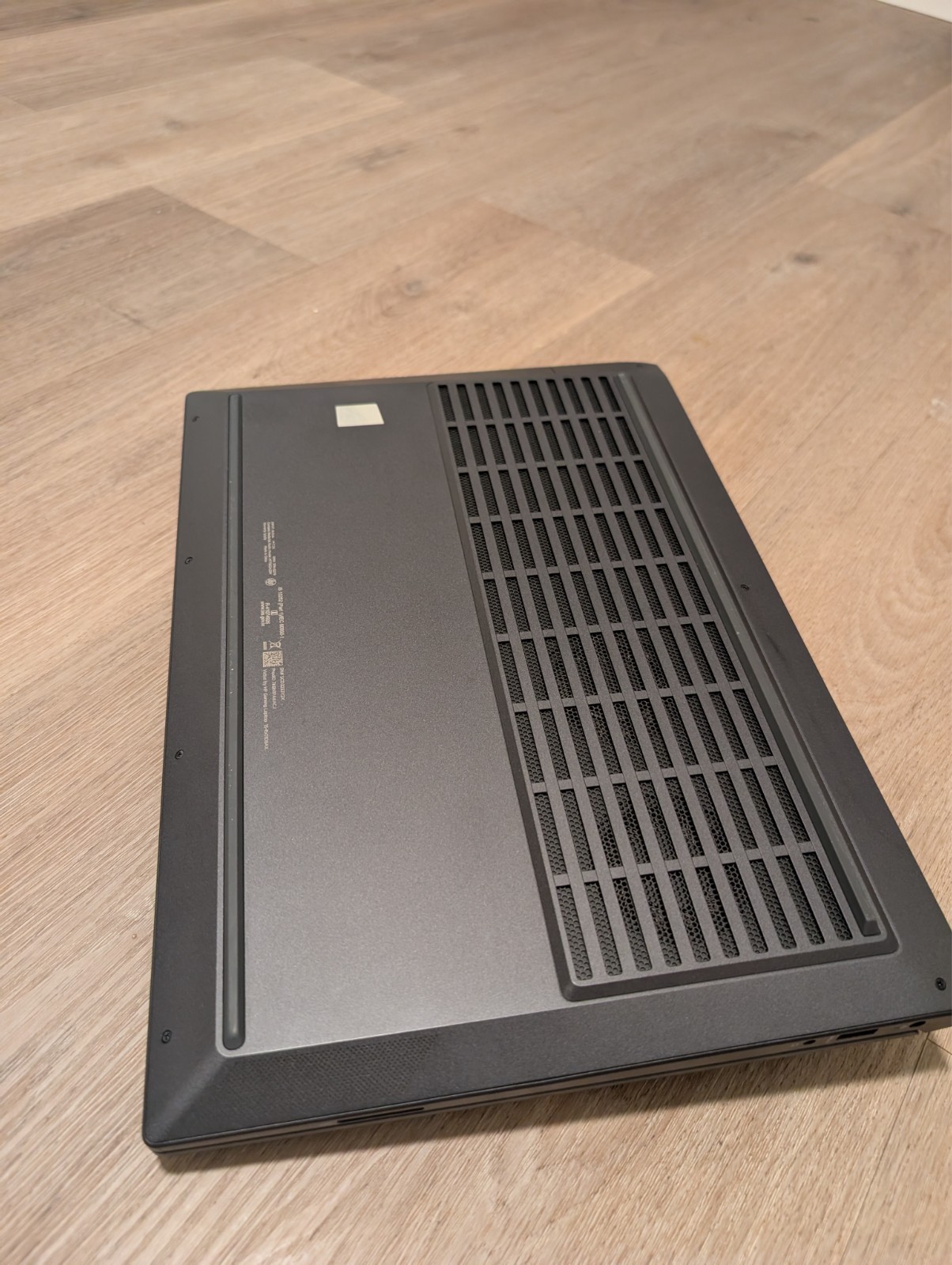 HP Victus 15 Gaming Laptop – AMD Ryzen 5 5600H, 8GB RAM