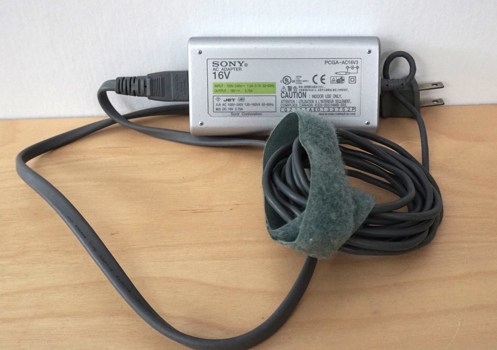 Sony Vaio PCG-SRX87 Notebook Computer Legacy Vintage Laptop Netbook Accessories
