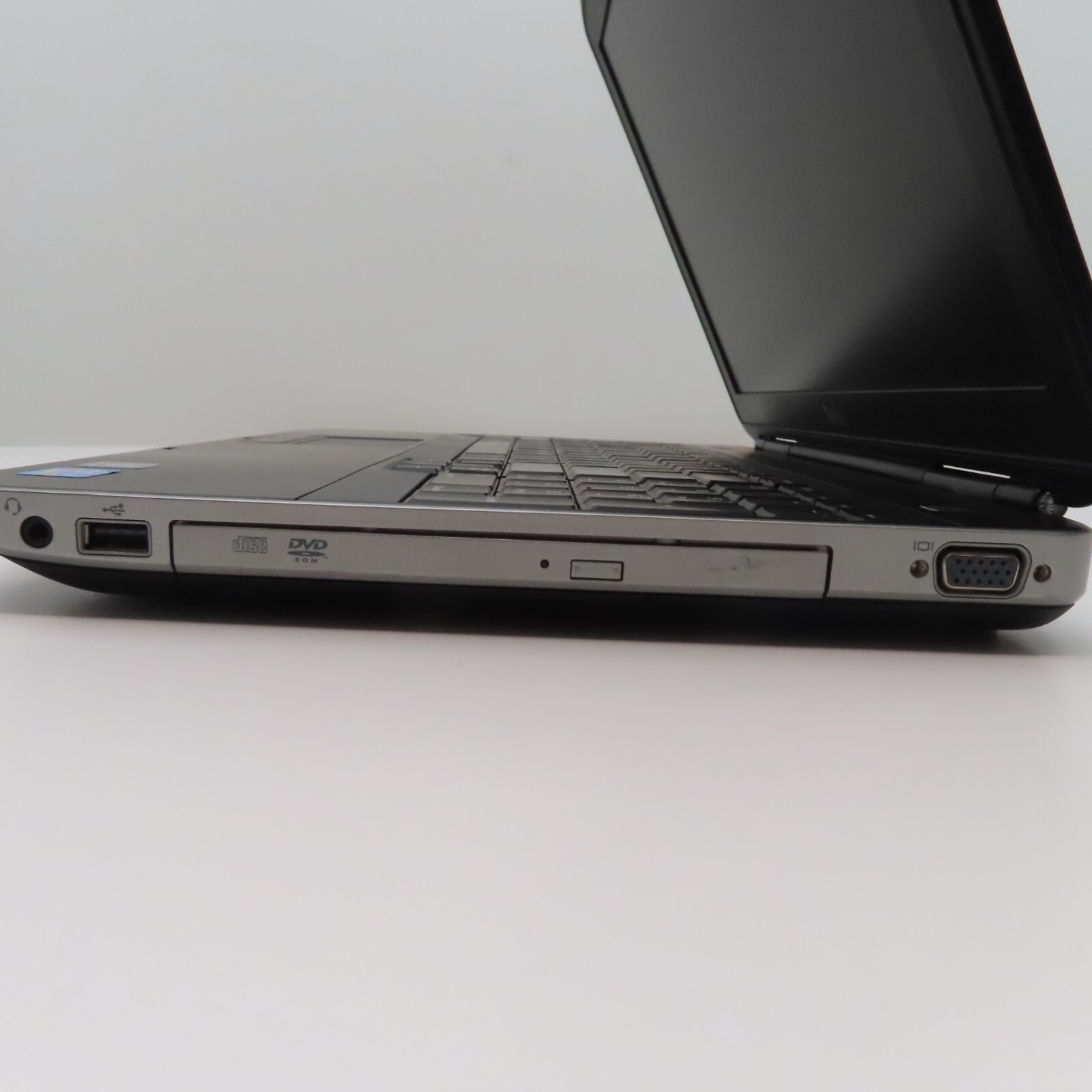 Dell Latitude E5530 Laptop Intel Core i3 2.50GHz 2 Cores 4GB Ram DDR3