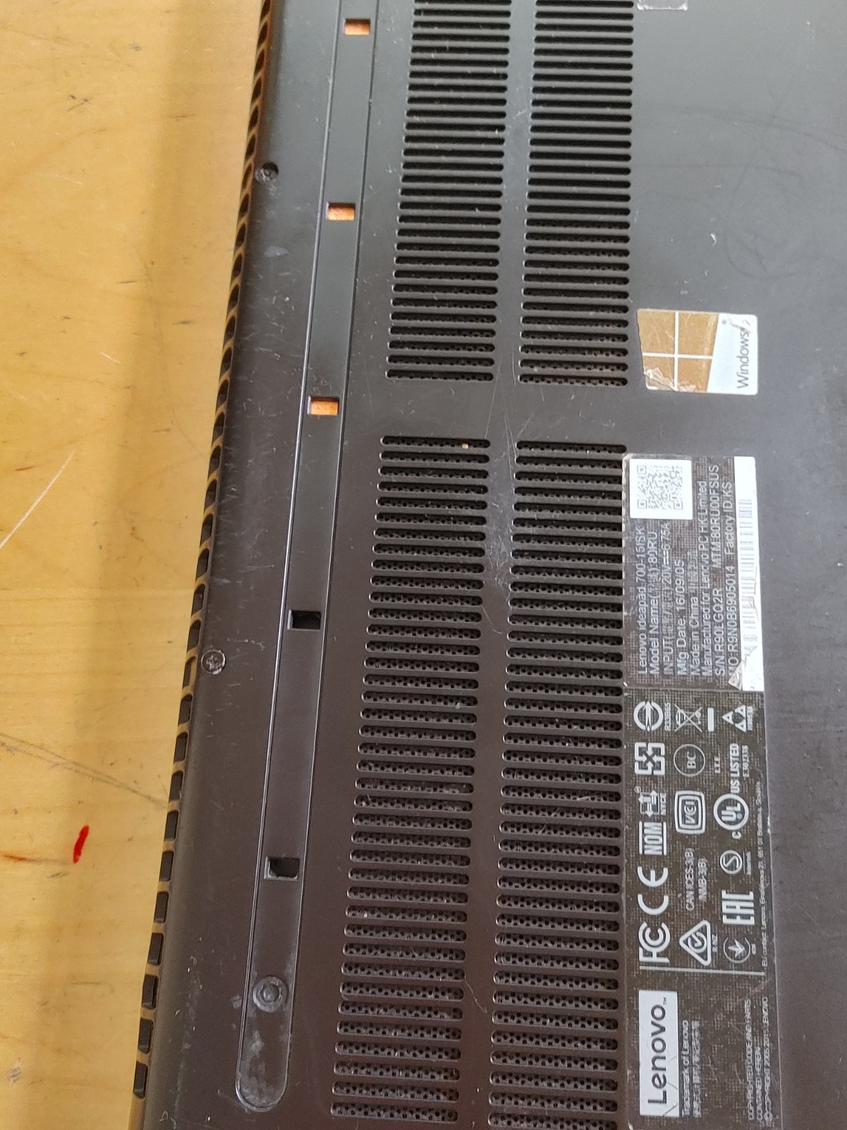 Lenovo Ideapad700-15ISK Core i7-6700HQ@2.60GHz, GTX 950M 8GB ,120GB HD, WIN 11