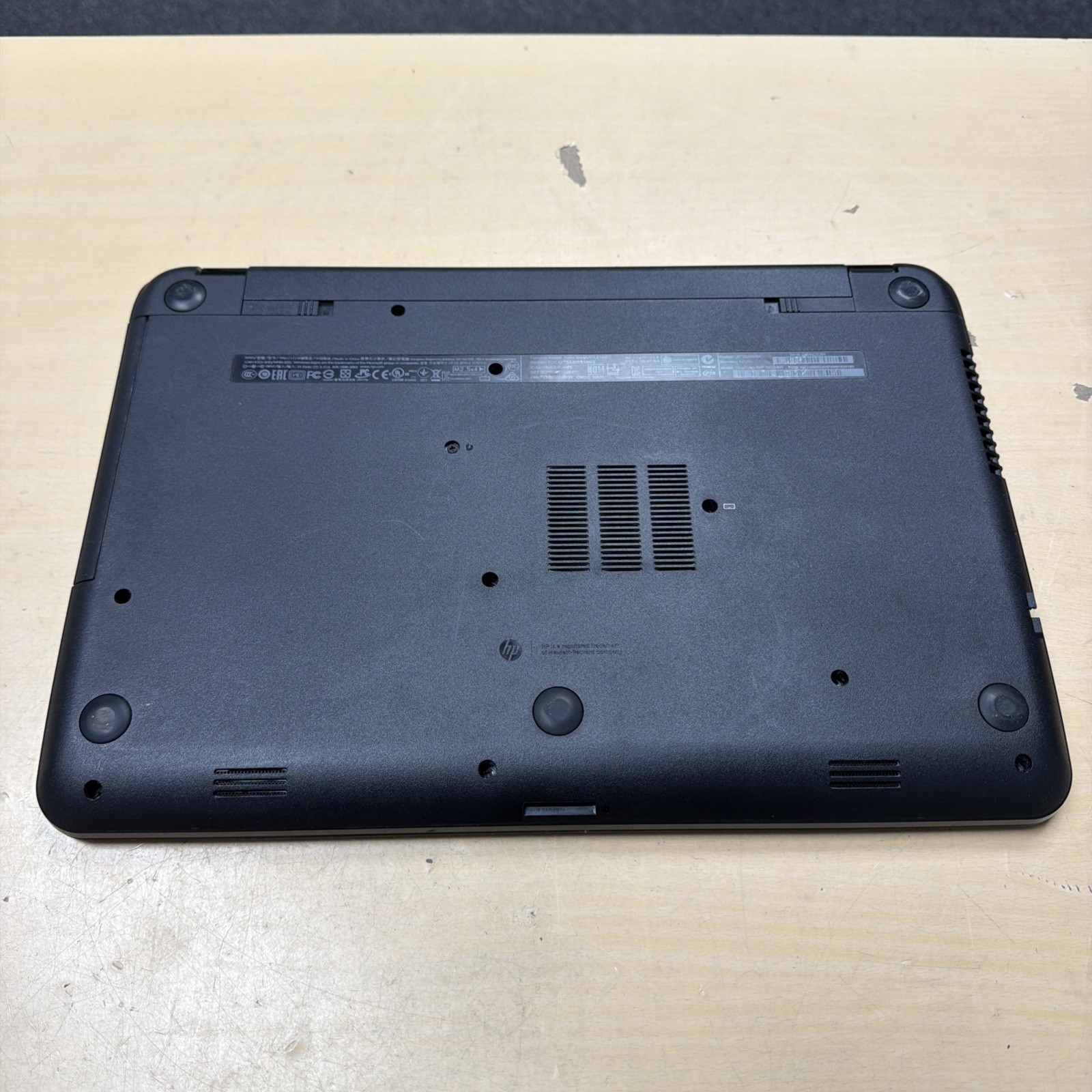 *Parts HP 15-g013dx Notebook PC AMD A8-6410 Radeon R5 4GB RAM NO HD