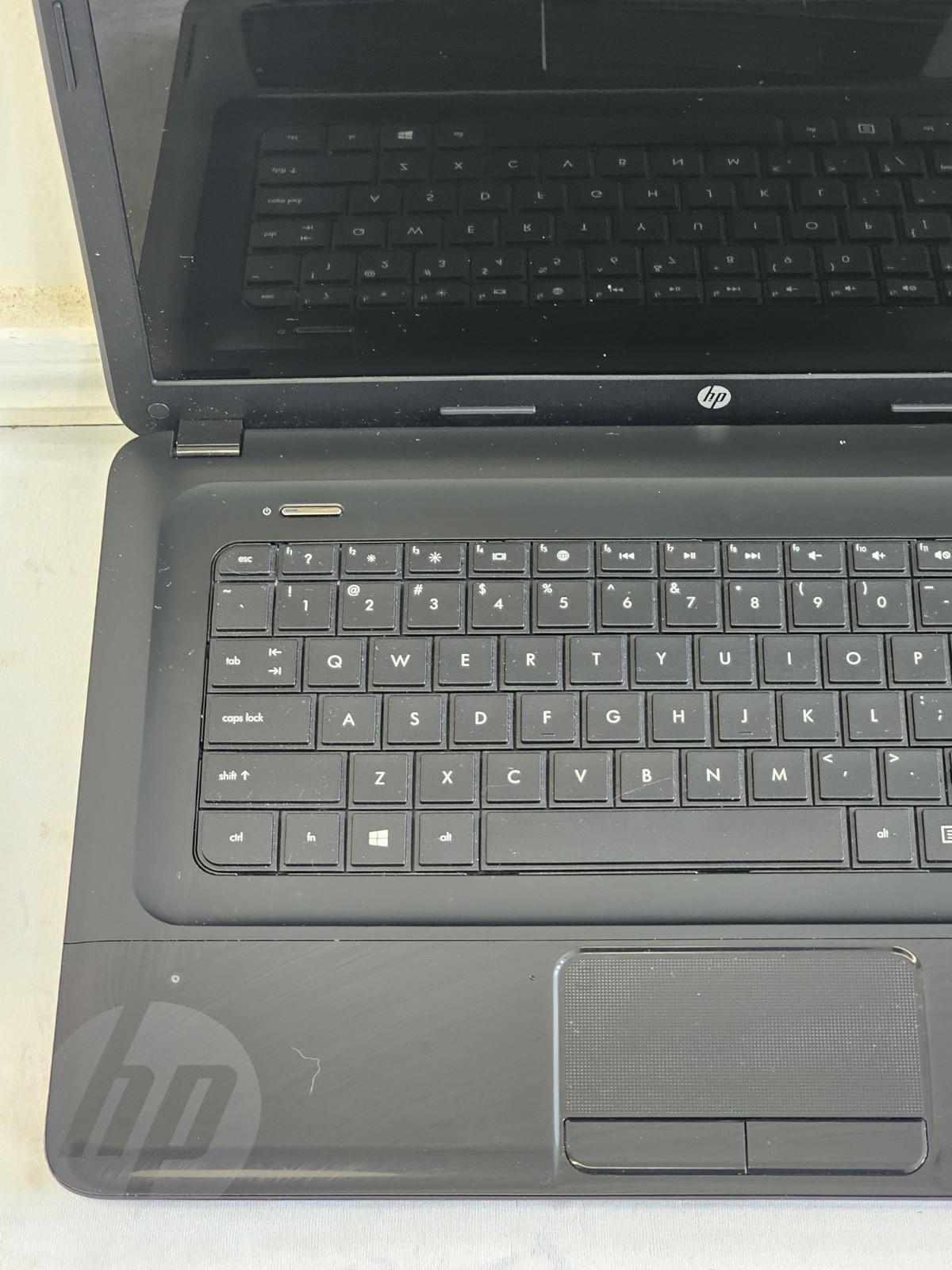 HP Notebook 2000 Laptop – AMD A6-5200 – 4GB RAM – 500GB HDD BAD BATT Windows 10