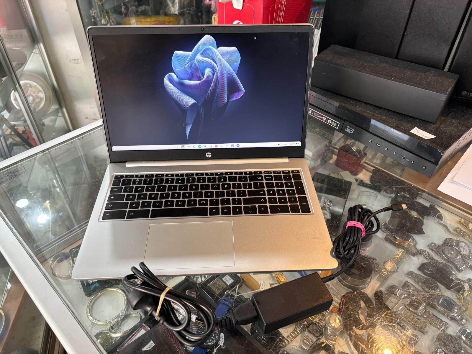 HP CHROMEBOOK 15A-NA0017TU (128GB EMMC / 4GB RAM) IN SILVER