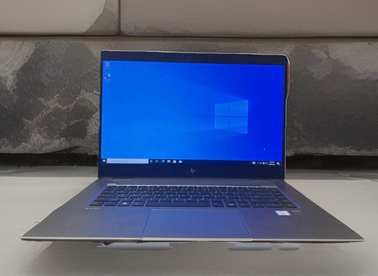 HP Zbook 15u G6/ 8th I7/ 16 Ram/256Ssd/ Charger Included/win 10 Pro