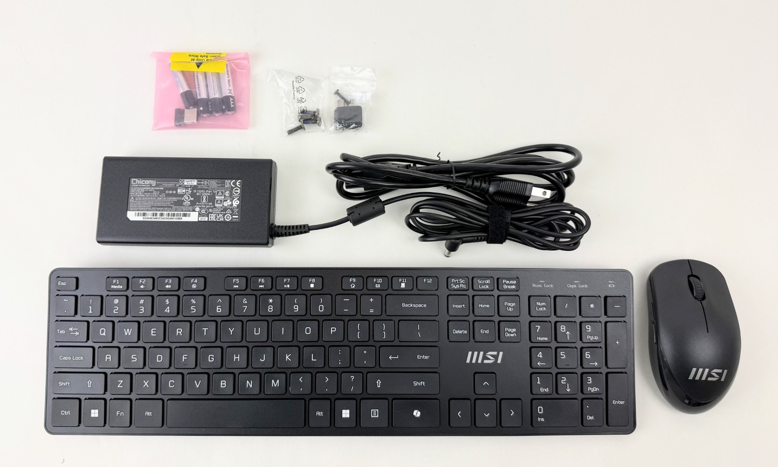 MSI Modern AM242 RPL-U 23.8″ FHD Touch Core 7 150U 16GB 1TB SSD + 1TB HDD W11H