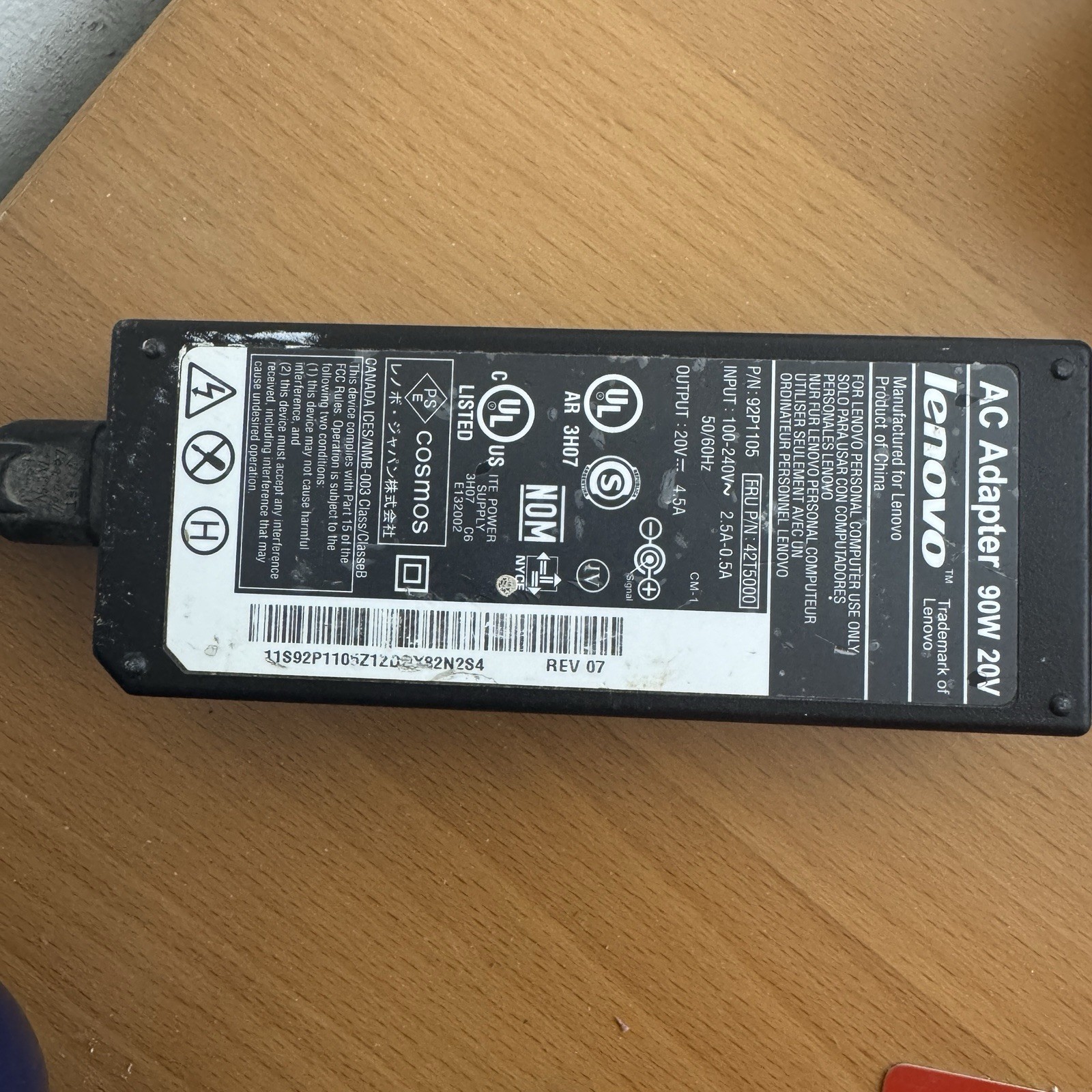Lenovo Thinkpad T61 Laptop Computer With Charger- Boots To Bios No Hard Drive ￼￼