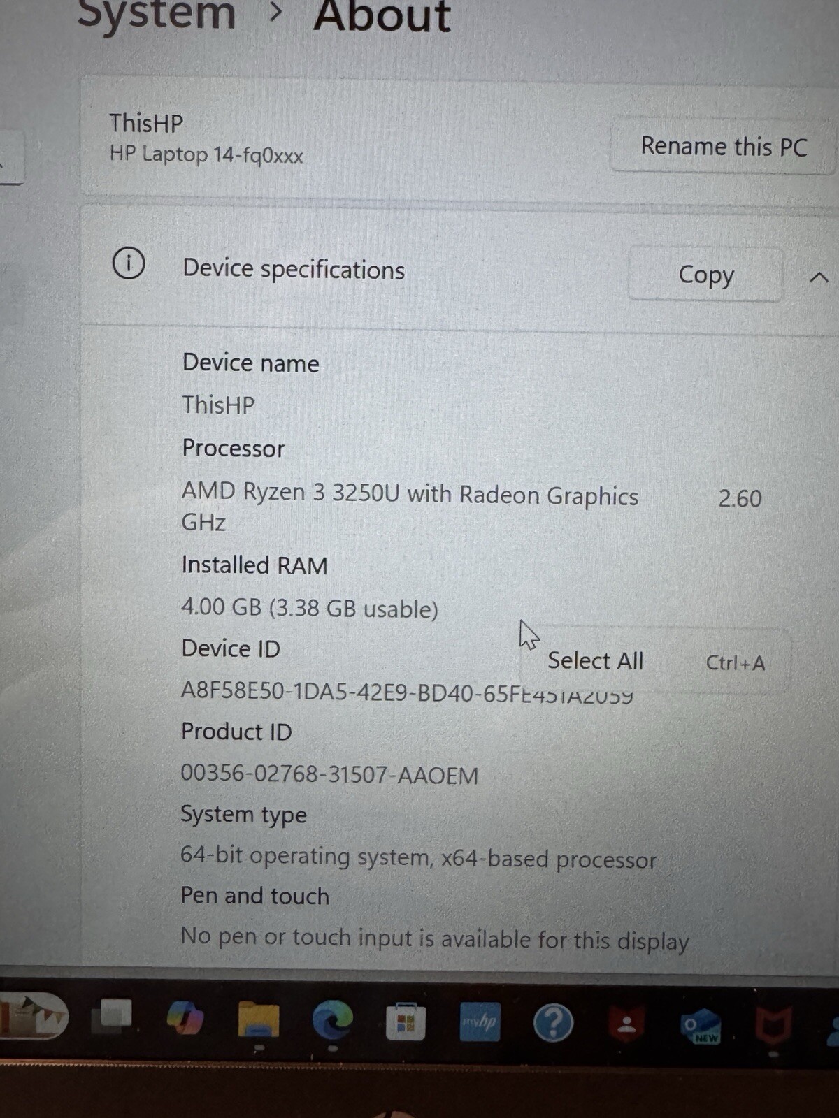 HP 14-fq0110wm HP 14″ FHD AMD Ryzen 3 3250U 2.6GHz AMD Radeon Graphics 4GB RAM