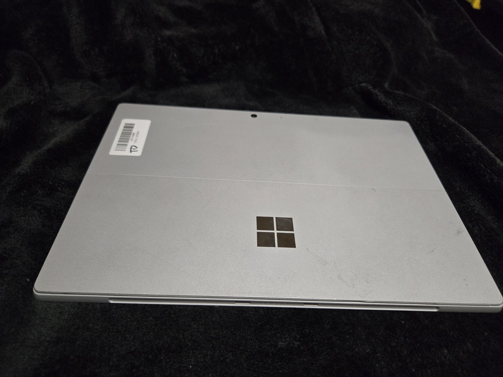 Microsoft Surface Pro 7 12″ i5 1.1GHz 8G 128G 👐🏾READ DETAILS👈🏾