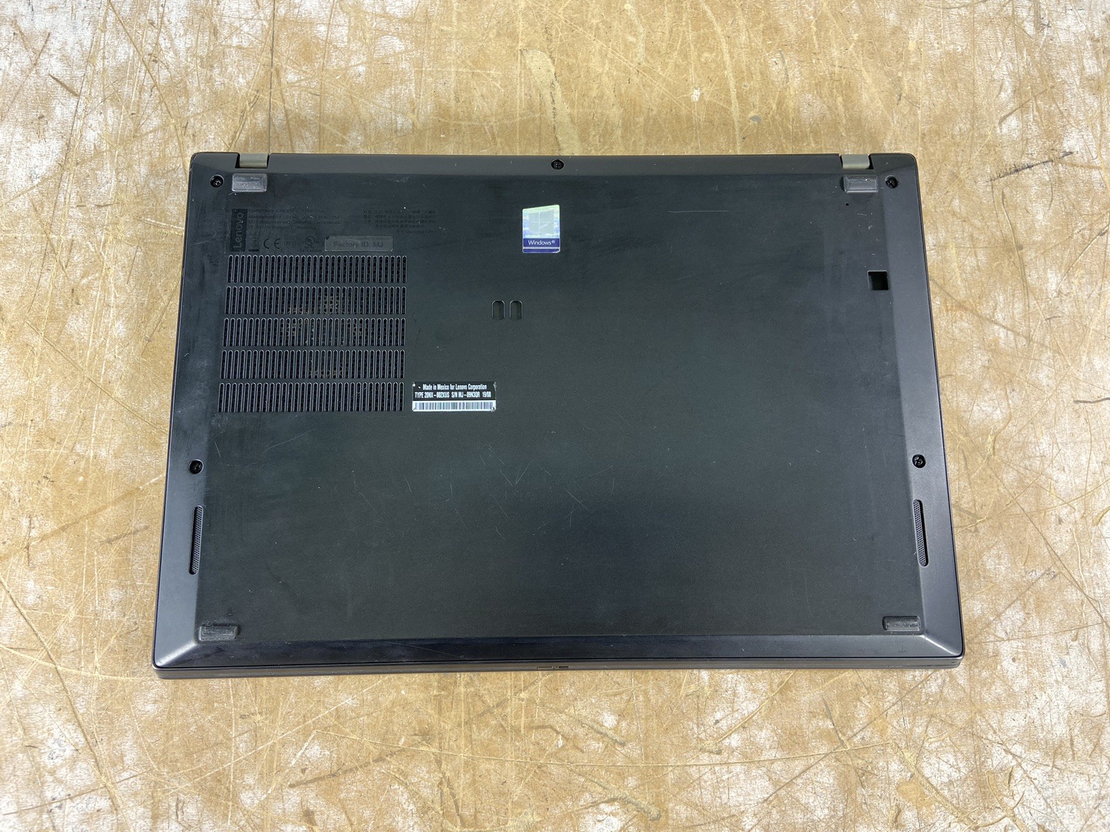LENOVO THINKPAD T490S i7-8665U @ 1.90GHz, 8GB RAM, NO HDD/OS