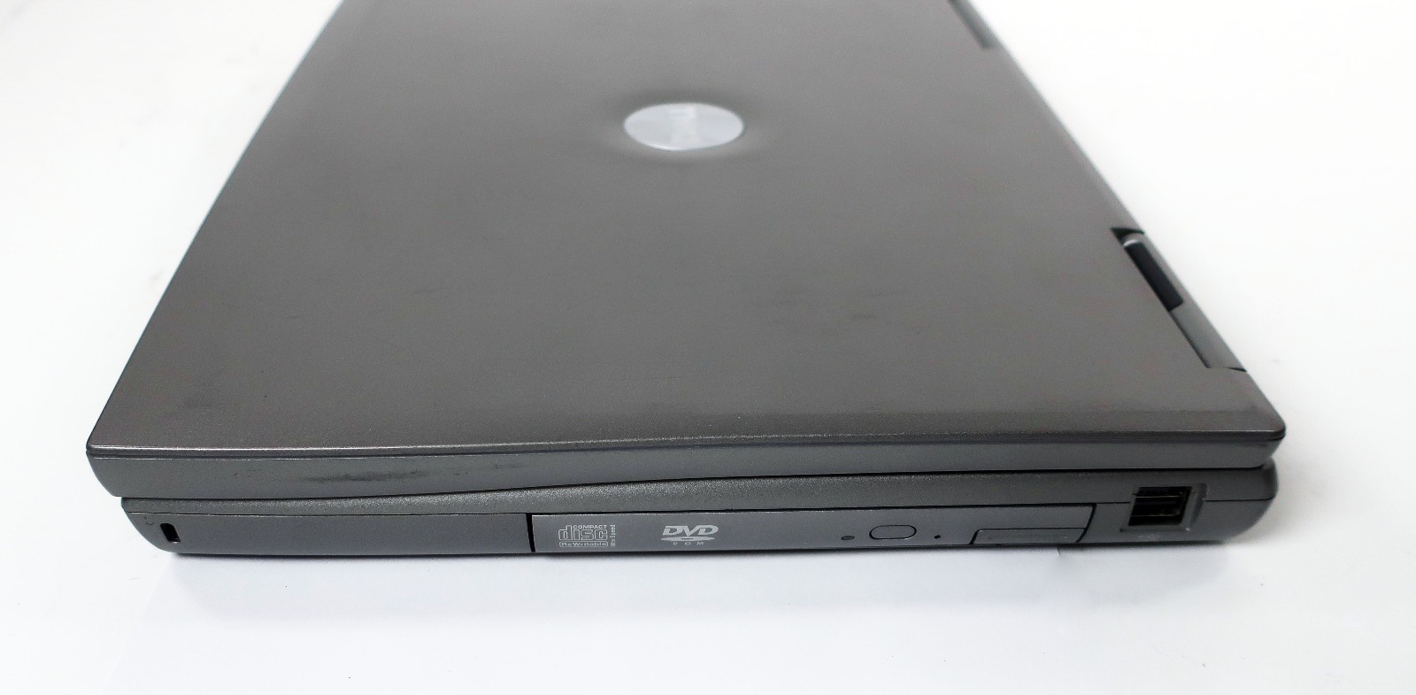 Dell Latitude D800 – Intel Pentium M 1.70GHz 2GB RAM 80GB HDD NVIDIA Win XP Pro