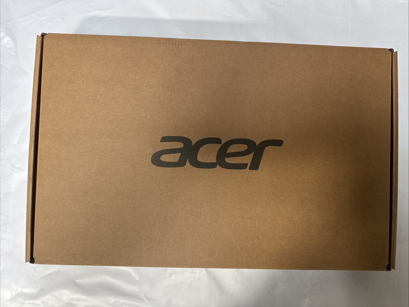 Acer SF314-511-51A3 Swift 14″ FHD i5-1135G7 2.4GHz Intel Iris Xe Graphics 8GB