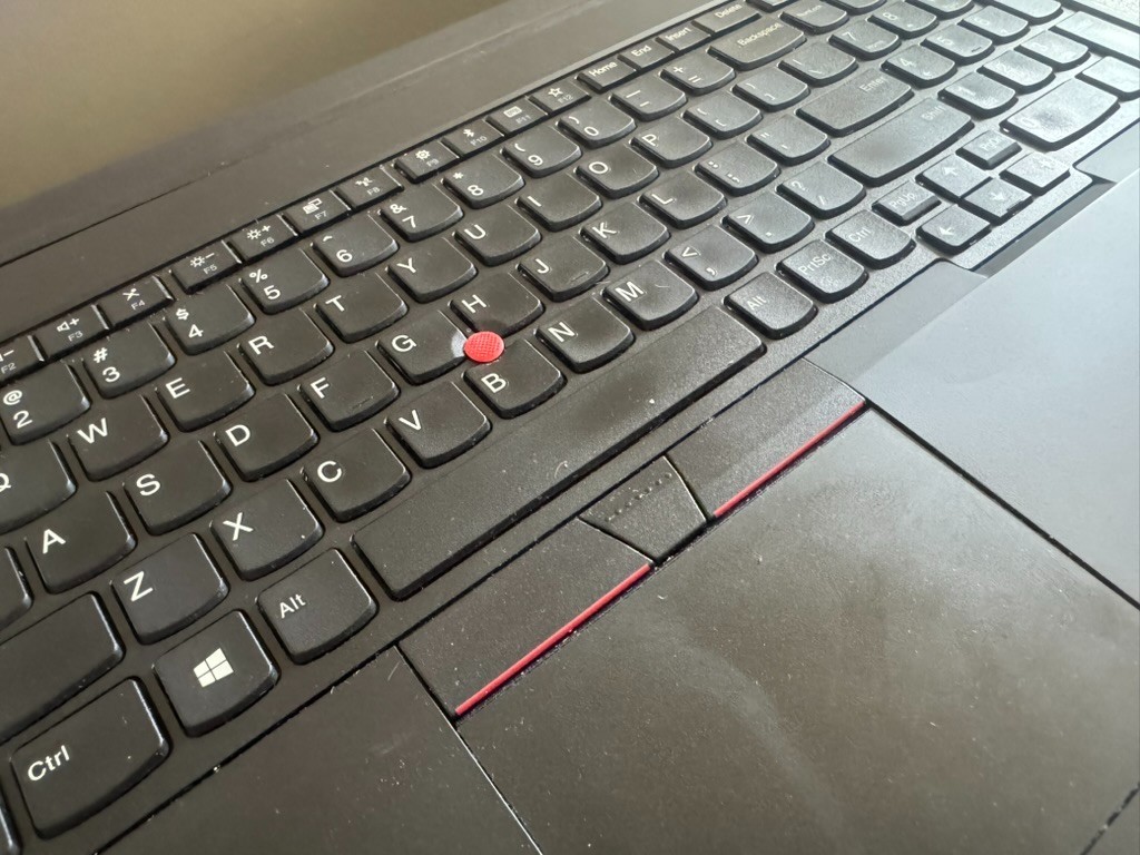 Lenovo ThinkPad E595 15.6″ Laptop AMD Ryzen 5 3500U 2.1GHz 8GB RAM – No SSD
