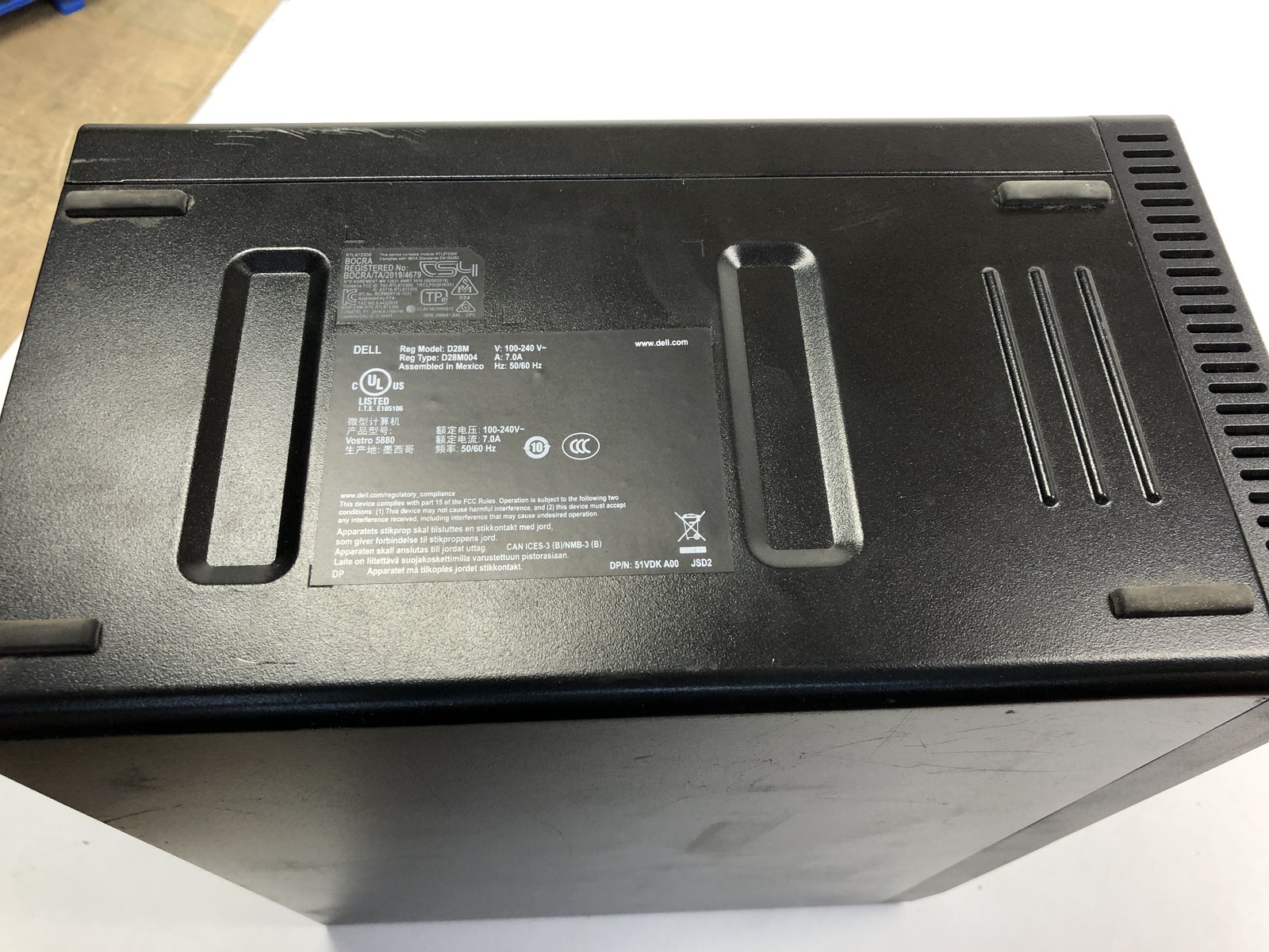 Dell Vostro 5880 Intel i7-10700 8GB RAM No Storage No OS