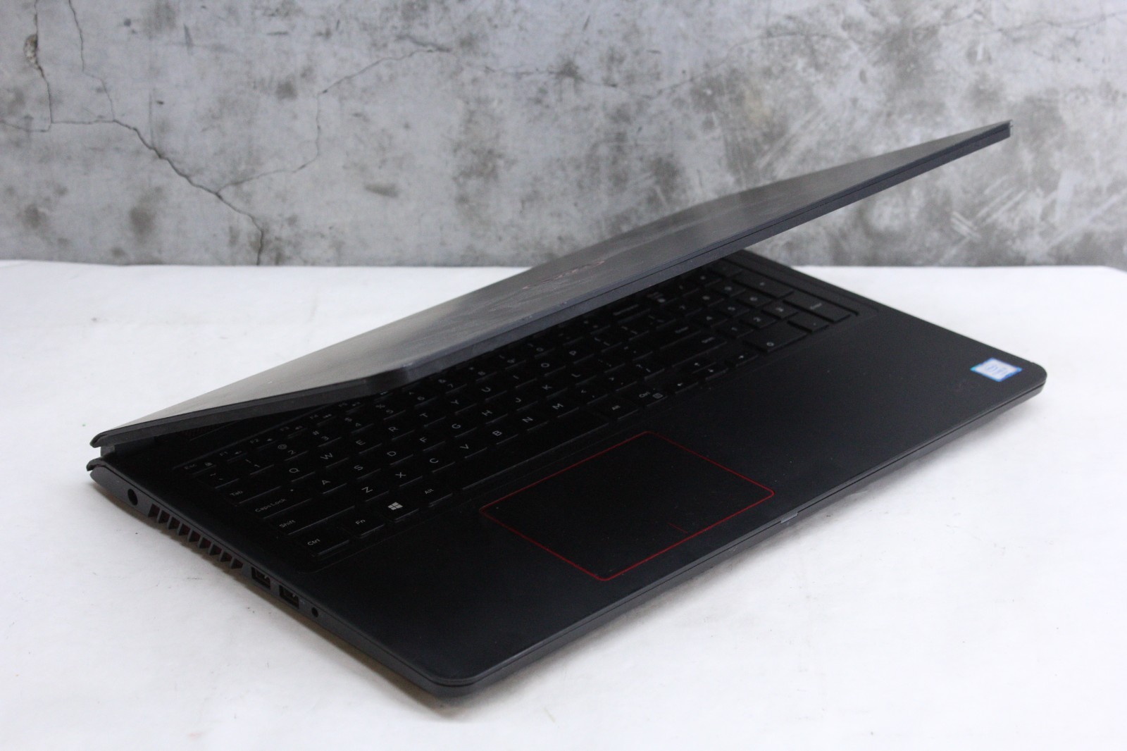 Dell Inspiron 7559 |Dead Bat, No SSD, Case Dmg, LCD Issue| i5-6300HQ, 8GB, 960M